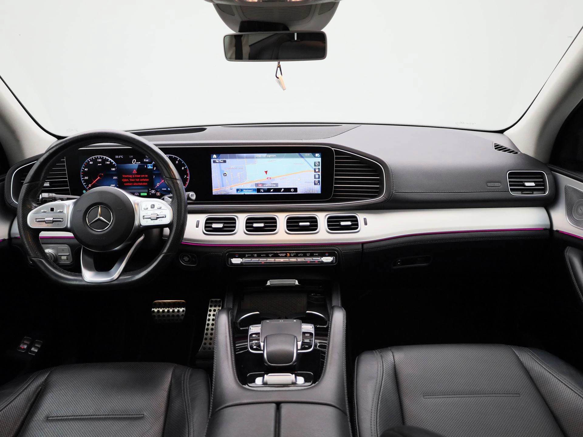 Mercedes-Benz-GLE-image-50