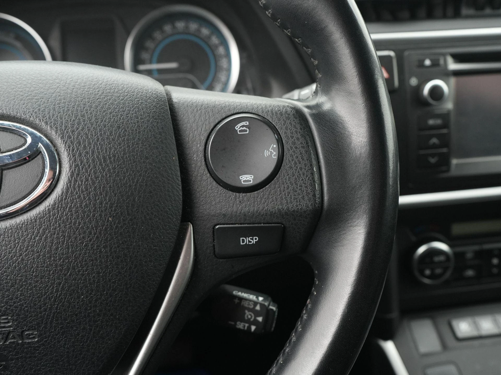 Toyota-Auris-image-18