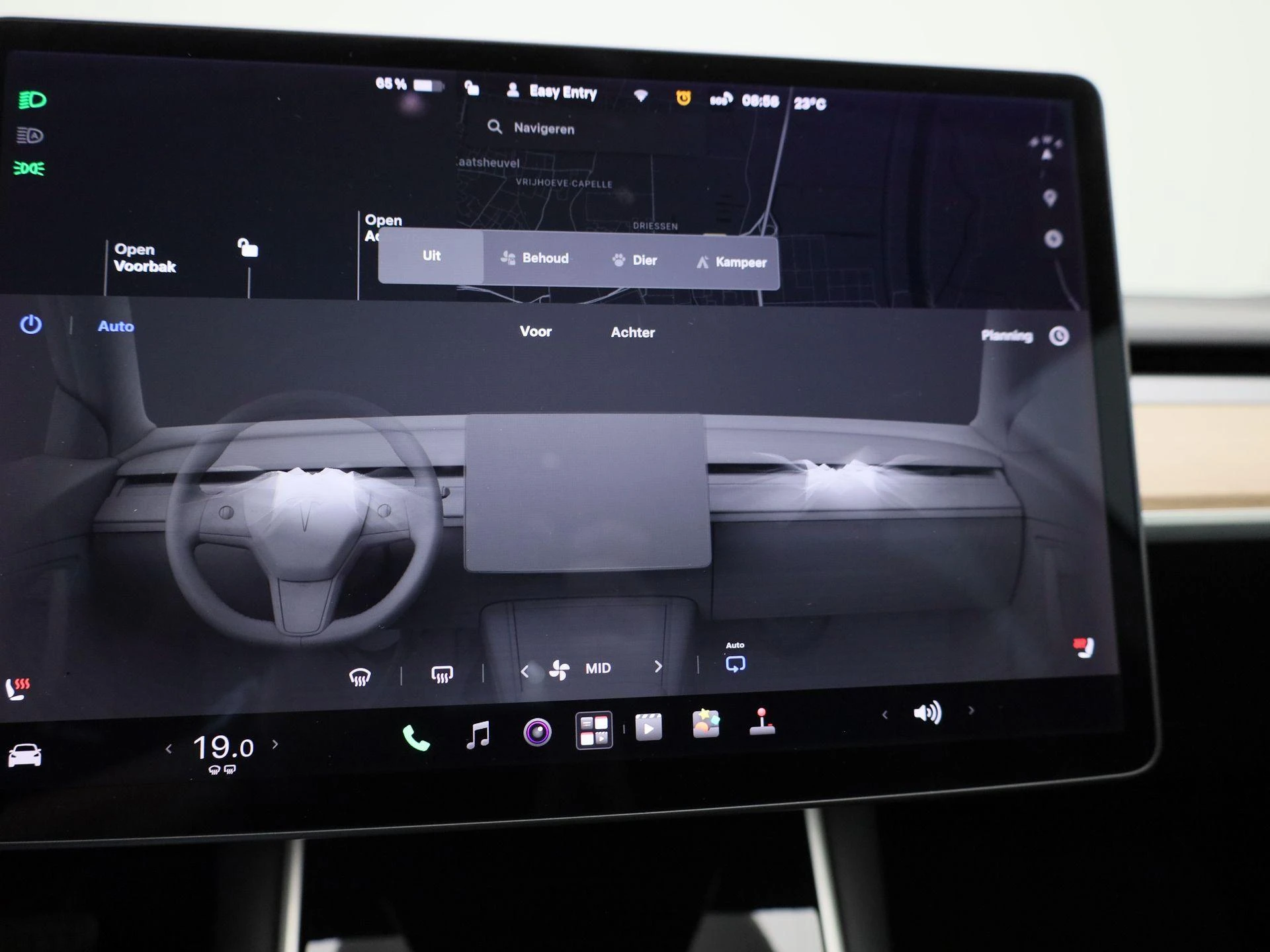 Tesla-Model 3-image-19