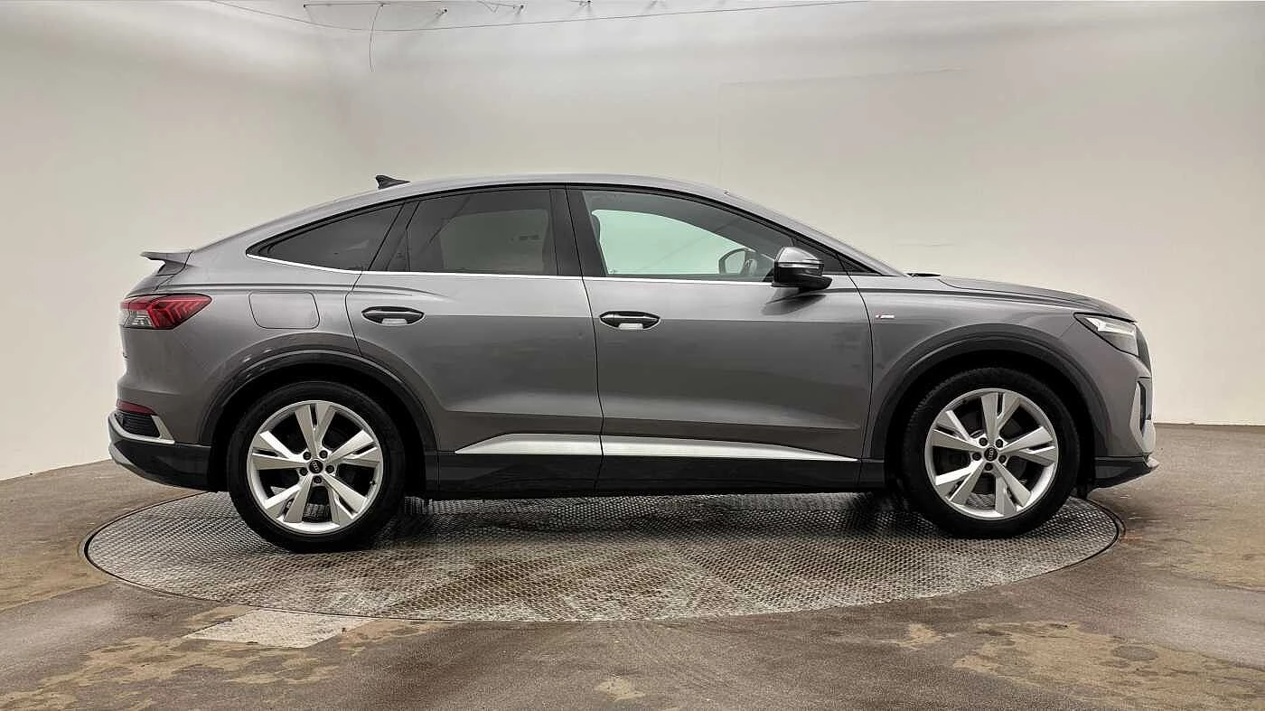 Audi-Q4 Sportback e-tron-image-3