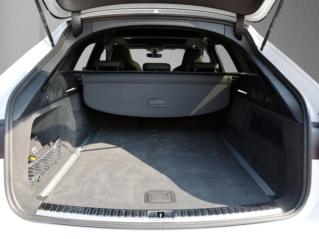 Audi-S6-image-11
