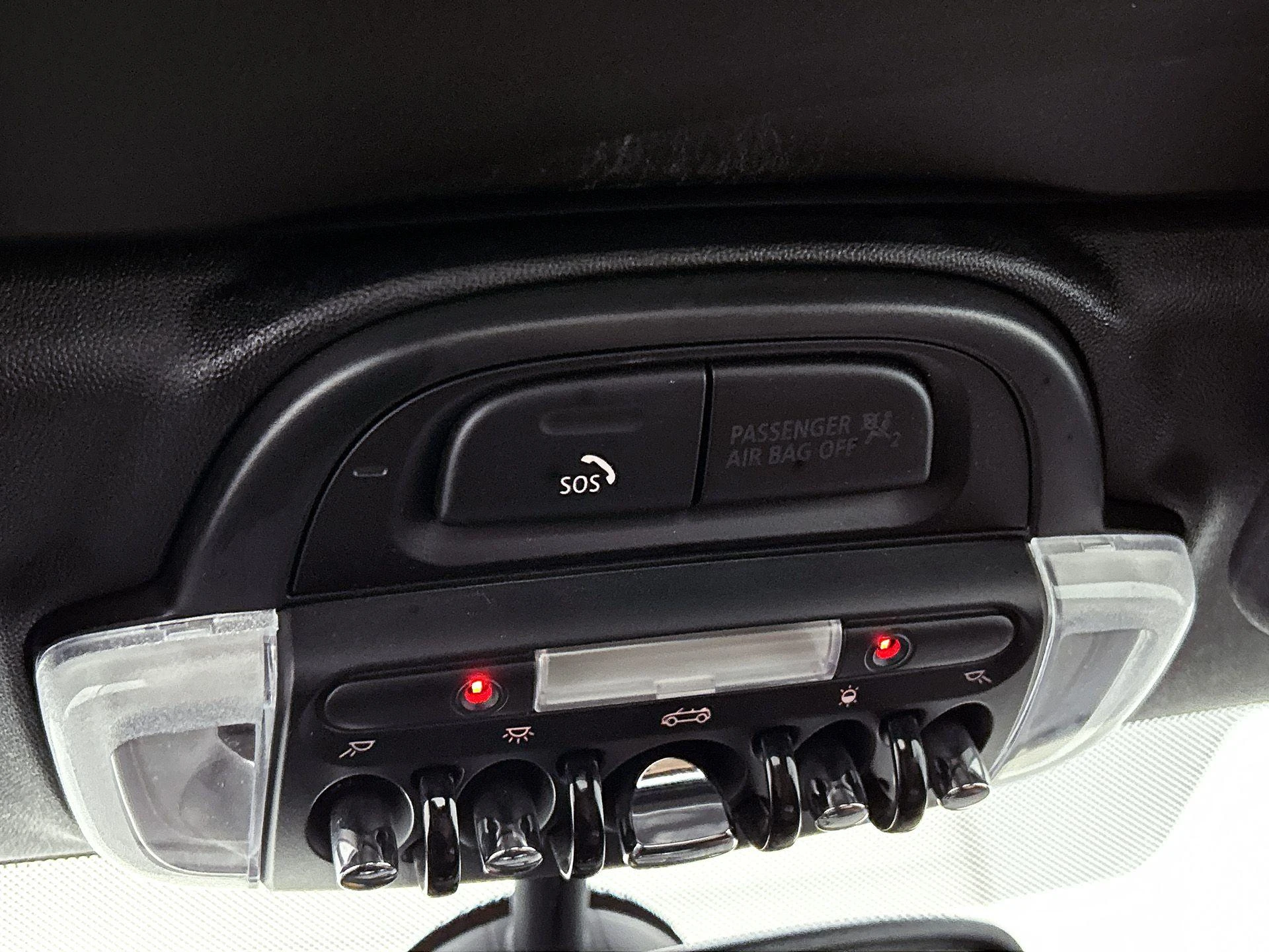 MINI-Cooper Cabrio-image-11