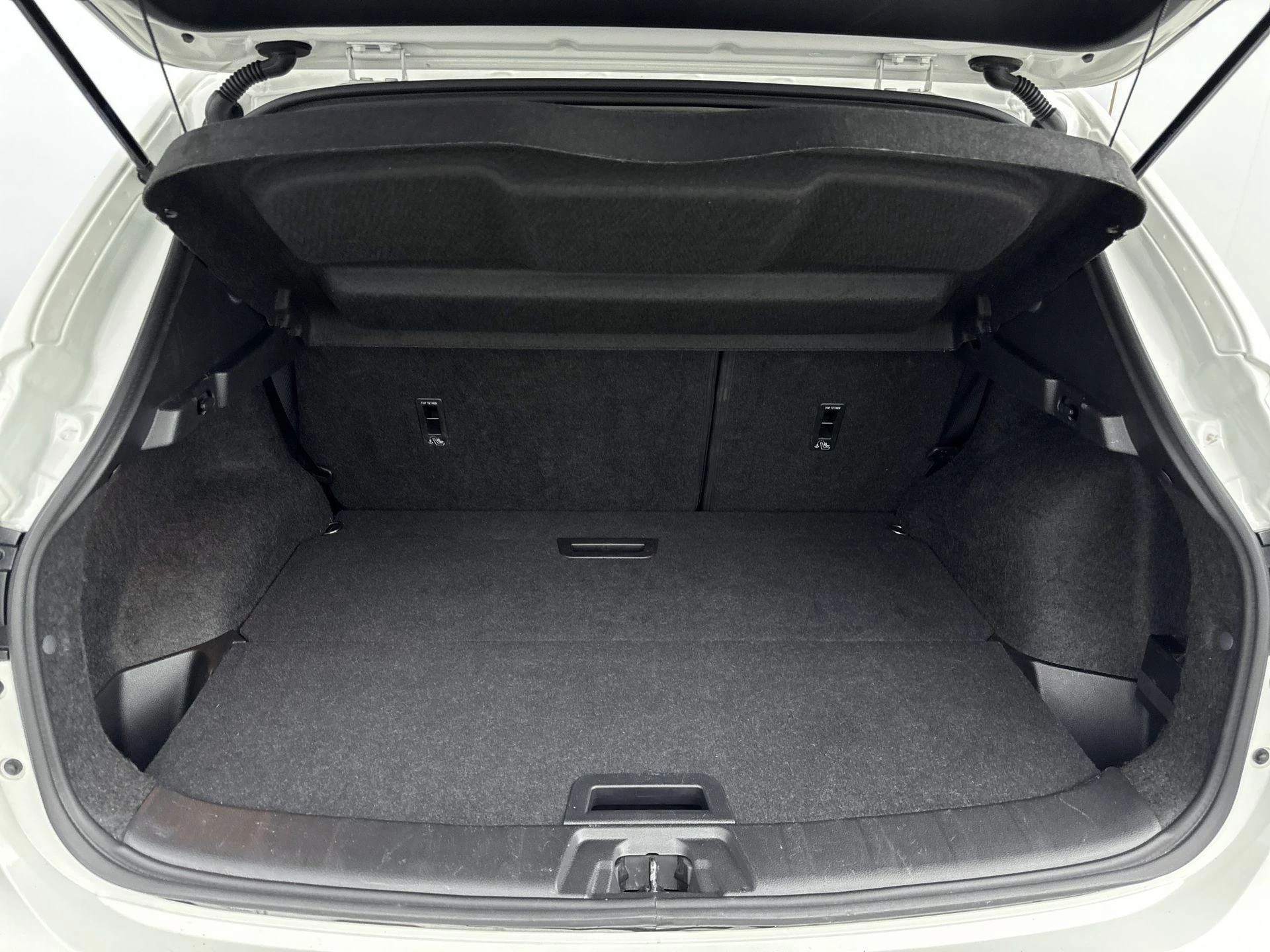Nissan-QASHQAI-image-23