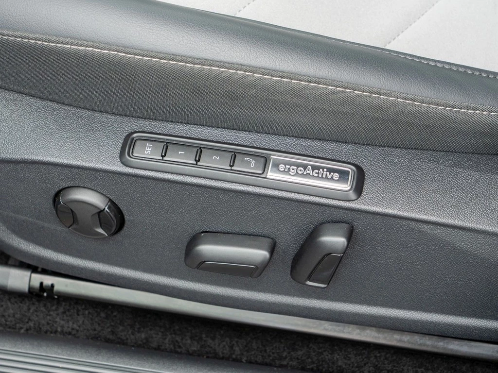 Volkswagen ID.3 Pro S ErgoActiv Sitze, IQ Light, IDN