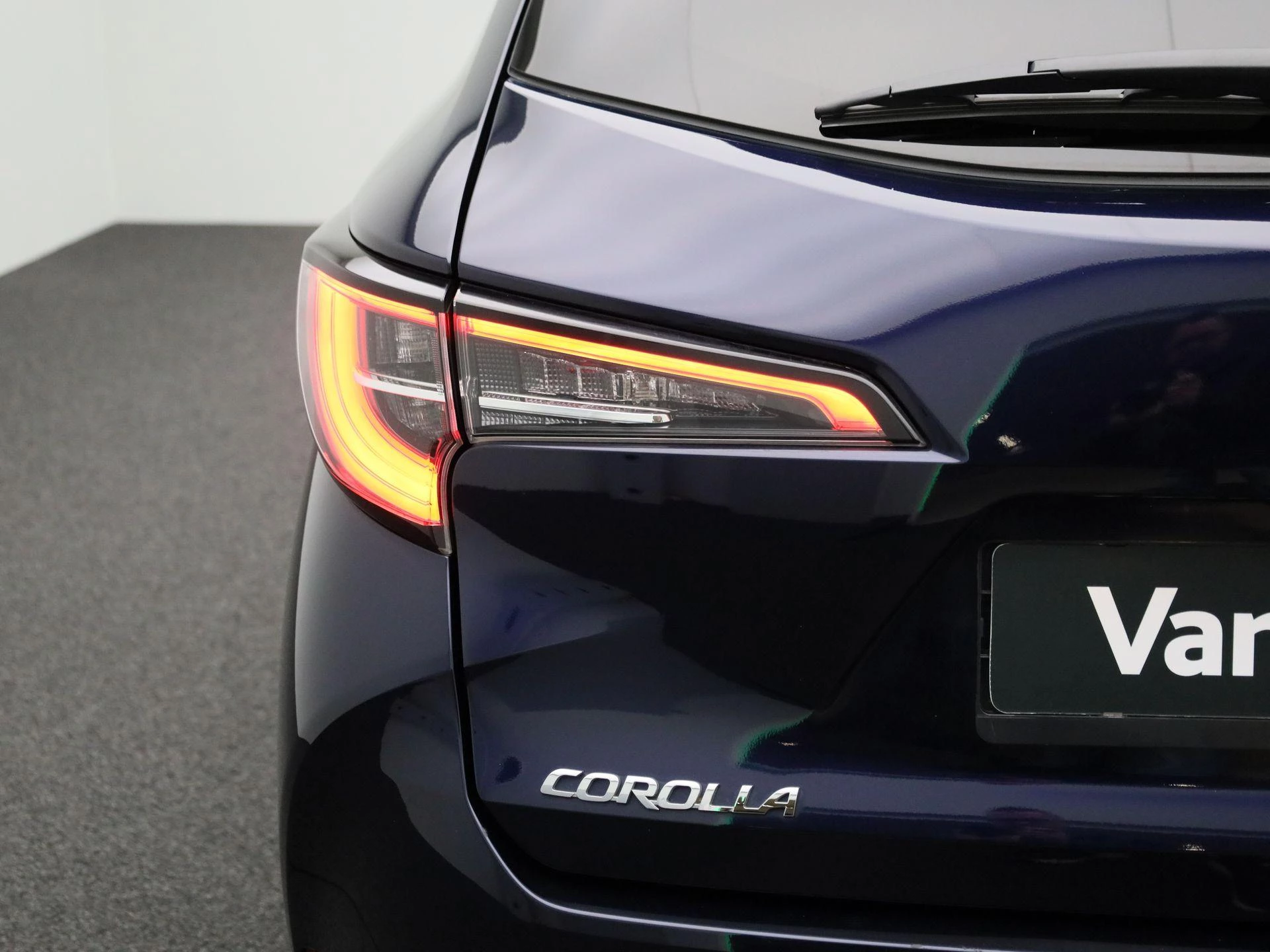 Toyota-Corolla Touring Sports-image-36