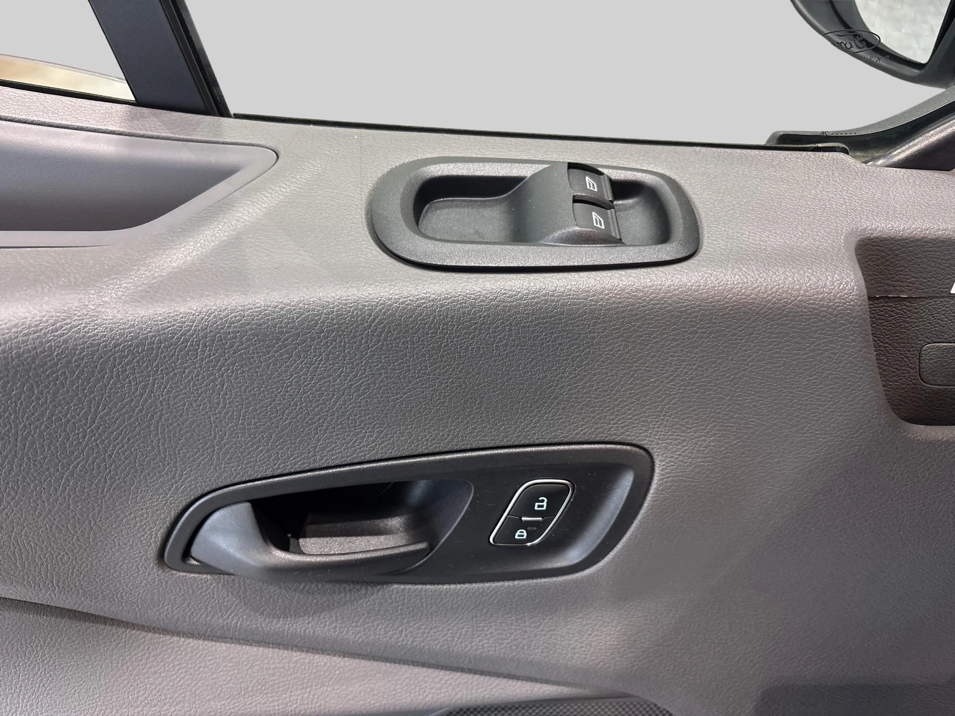 Ford-Transit-image-16