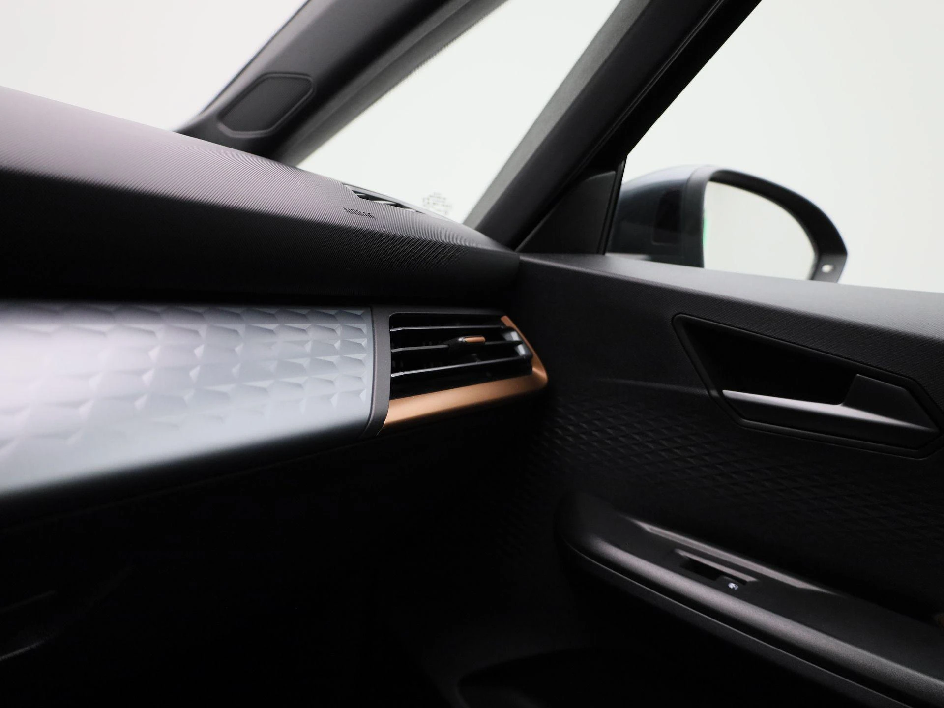 CUPRA-Born-image-24