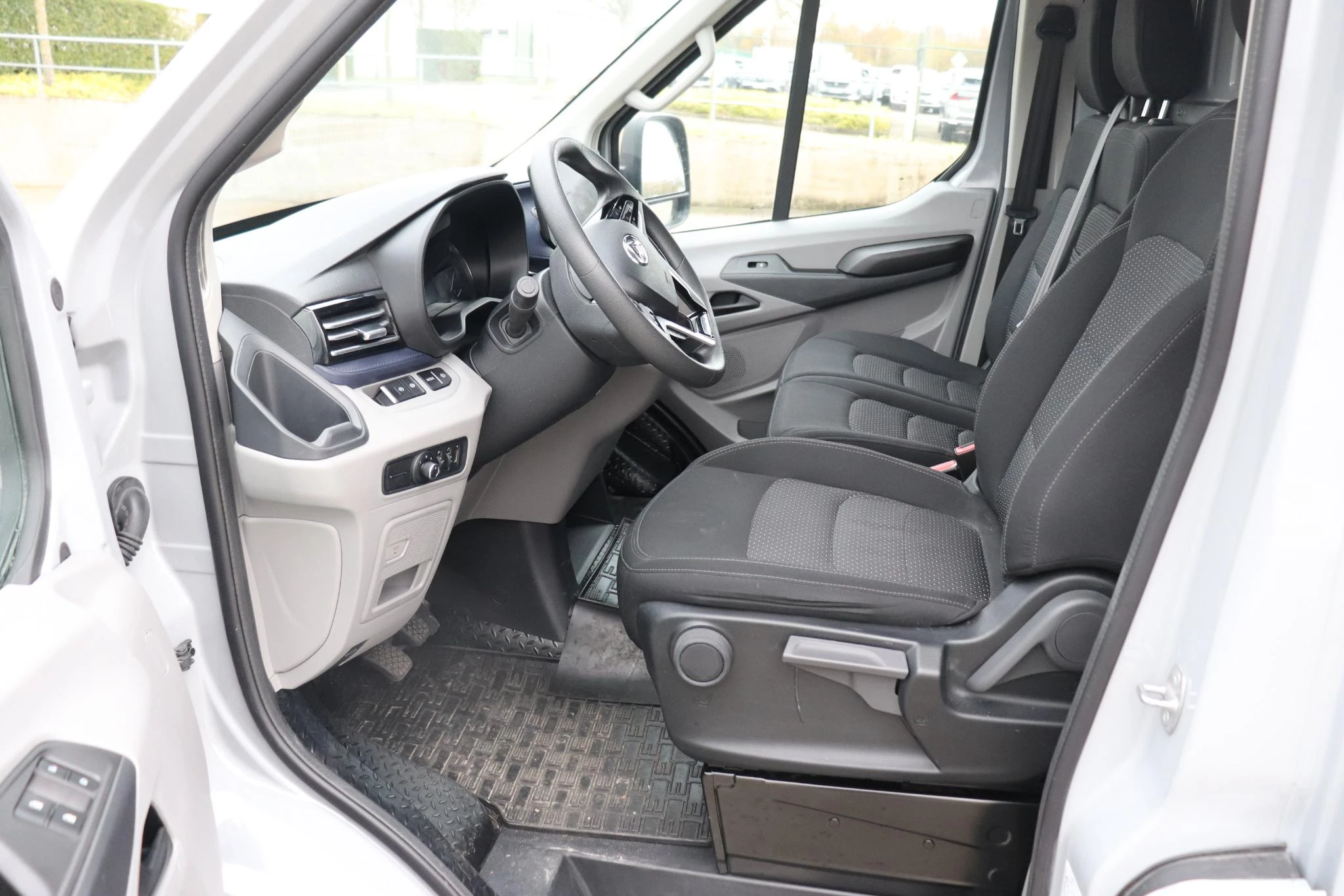 Maxus-Deliver9-image-12