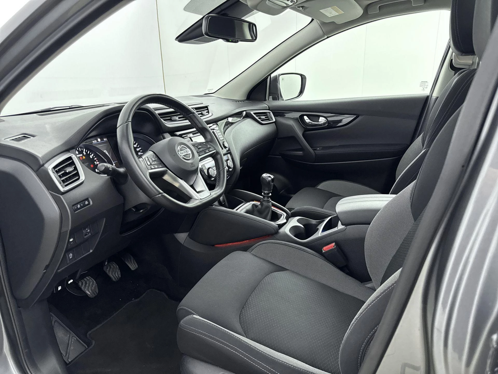 Nissan-QASHQAI-image-7