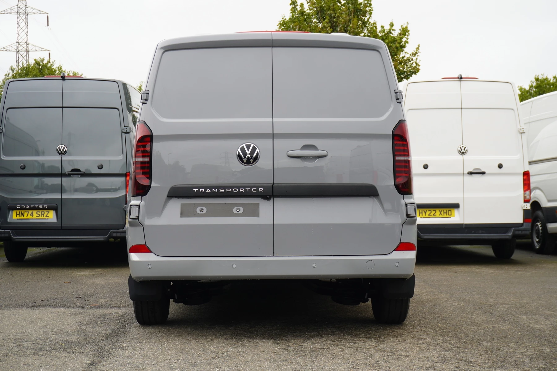 Volkswagen-Transporter-image-14