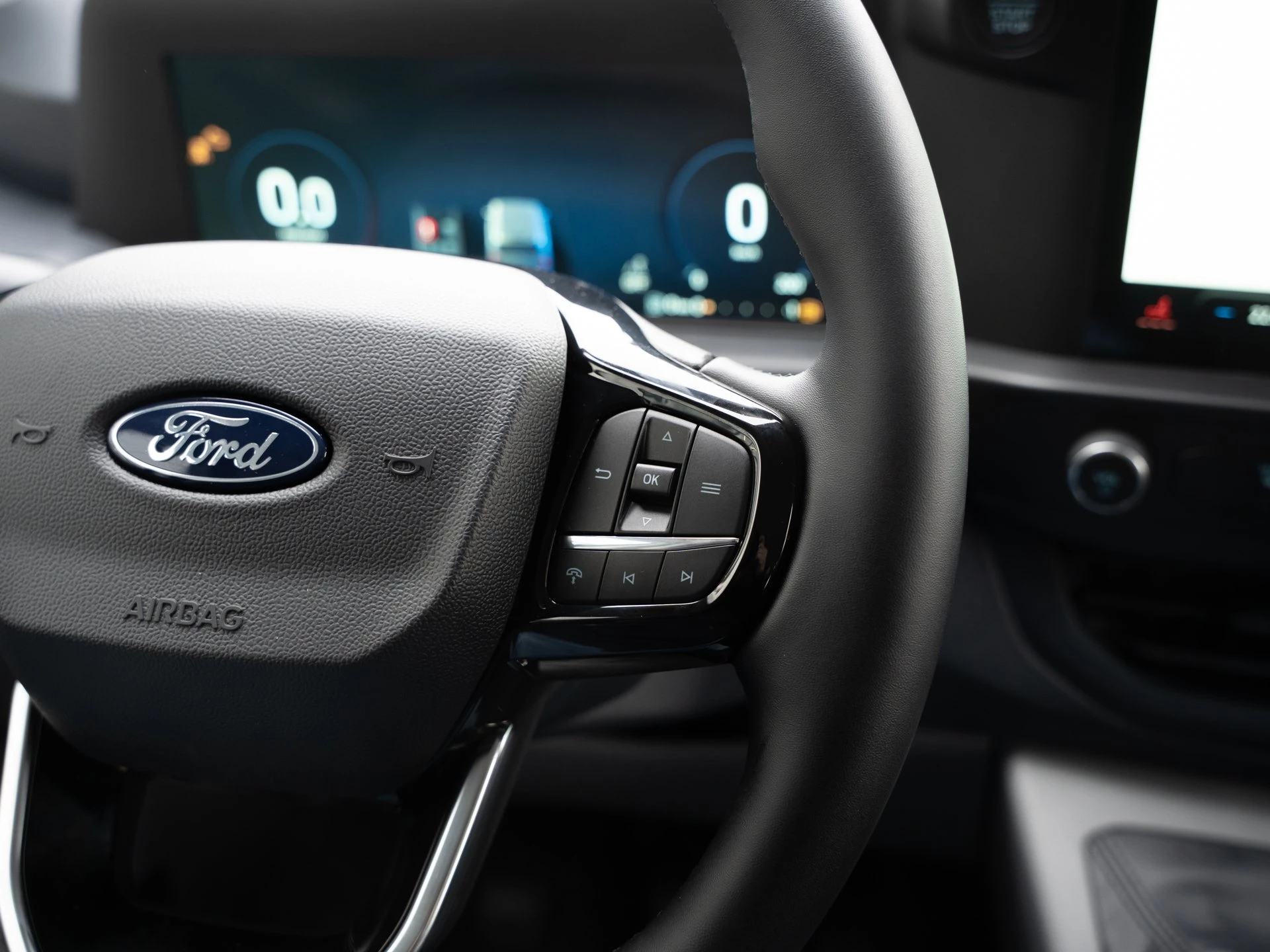 Ford-Transit Custom-image-17