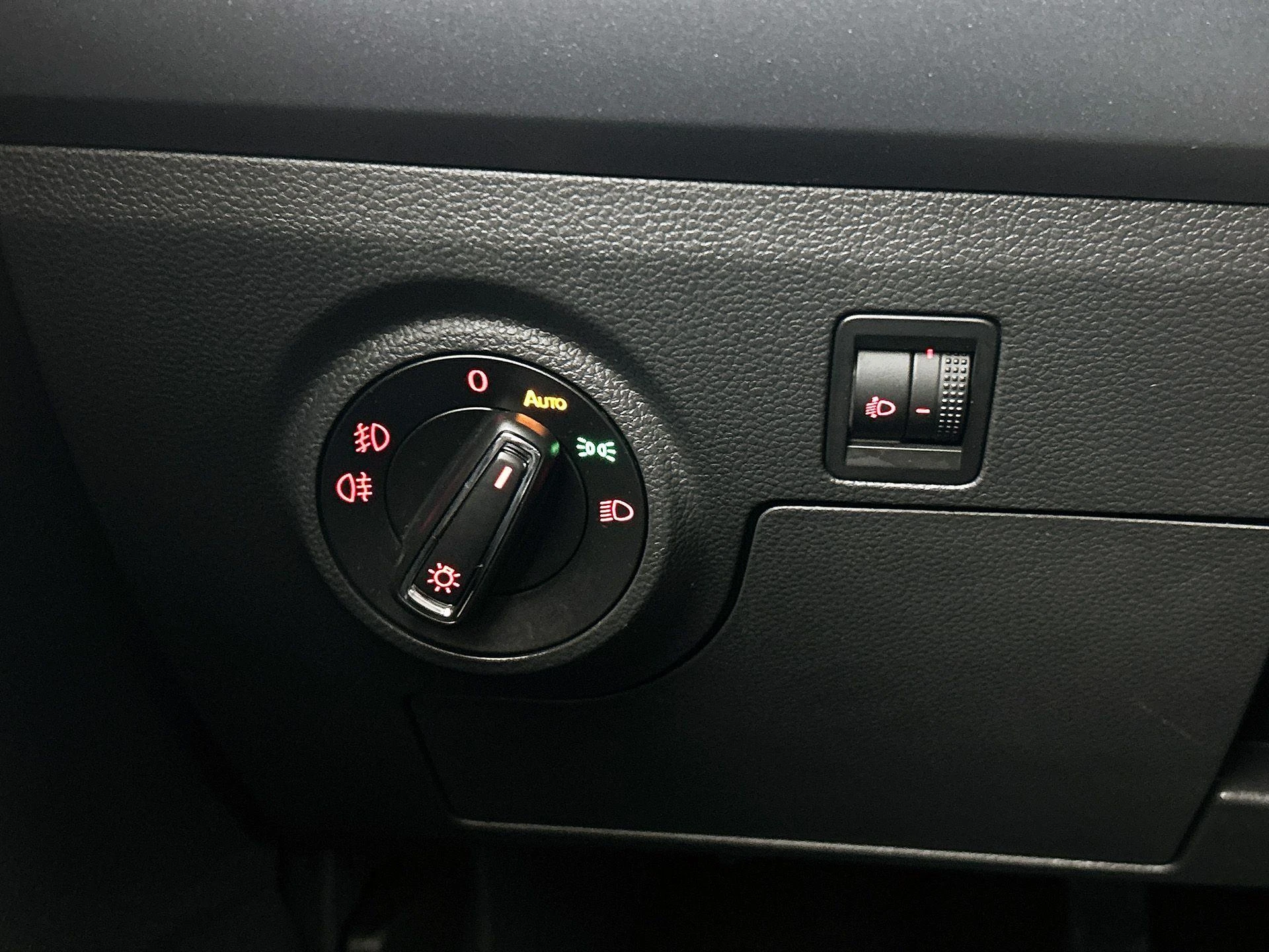 SEAT-Arona-image-21