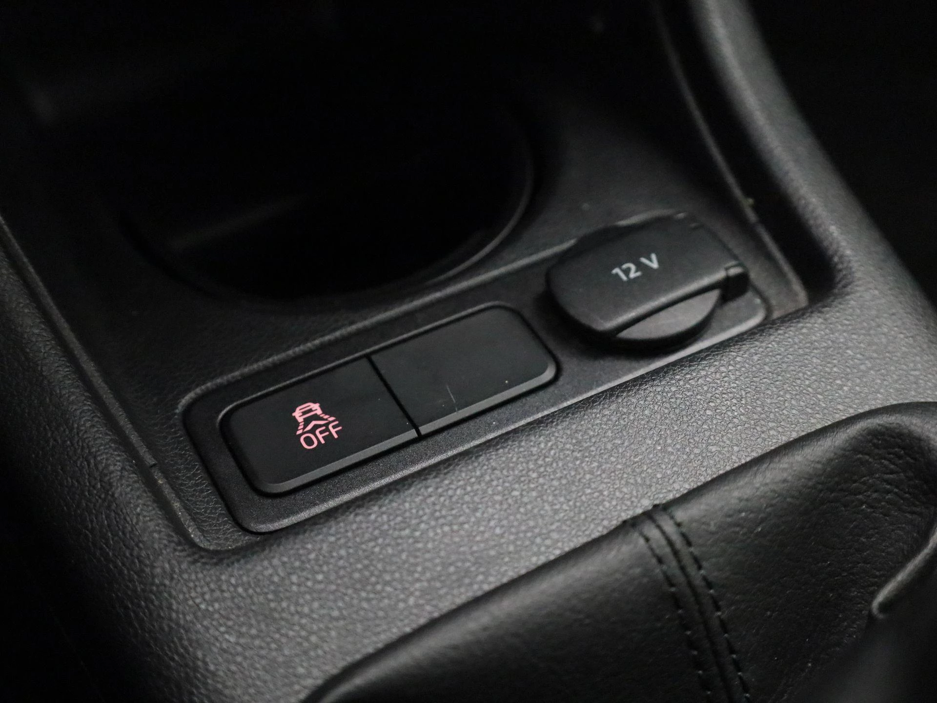 Volkswagen-up!-image-17