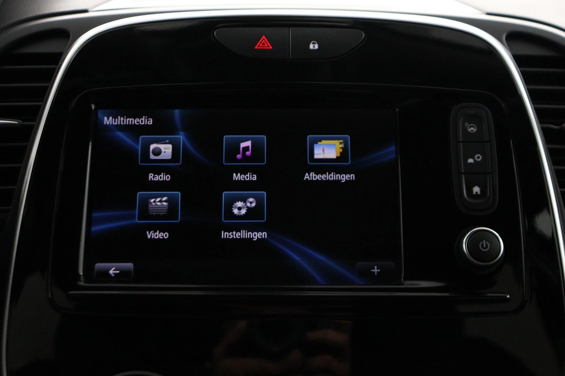 Renault-Captur-image-43