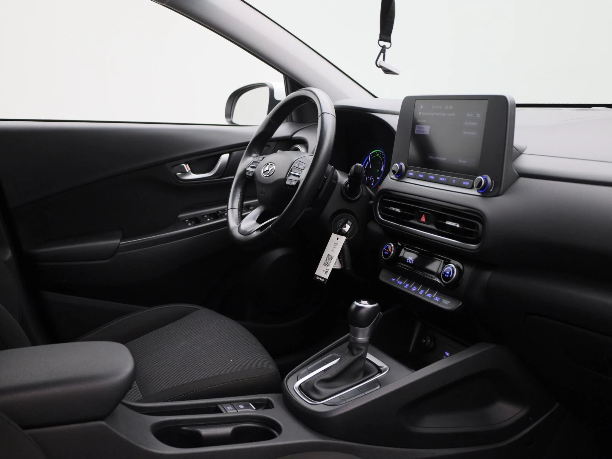 Hyundai-Kona-image-30