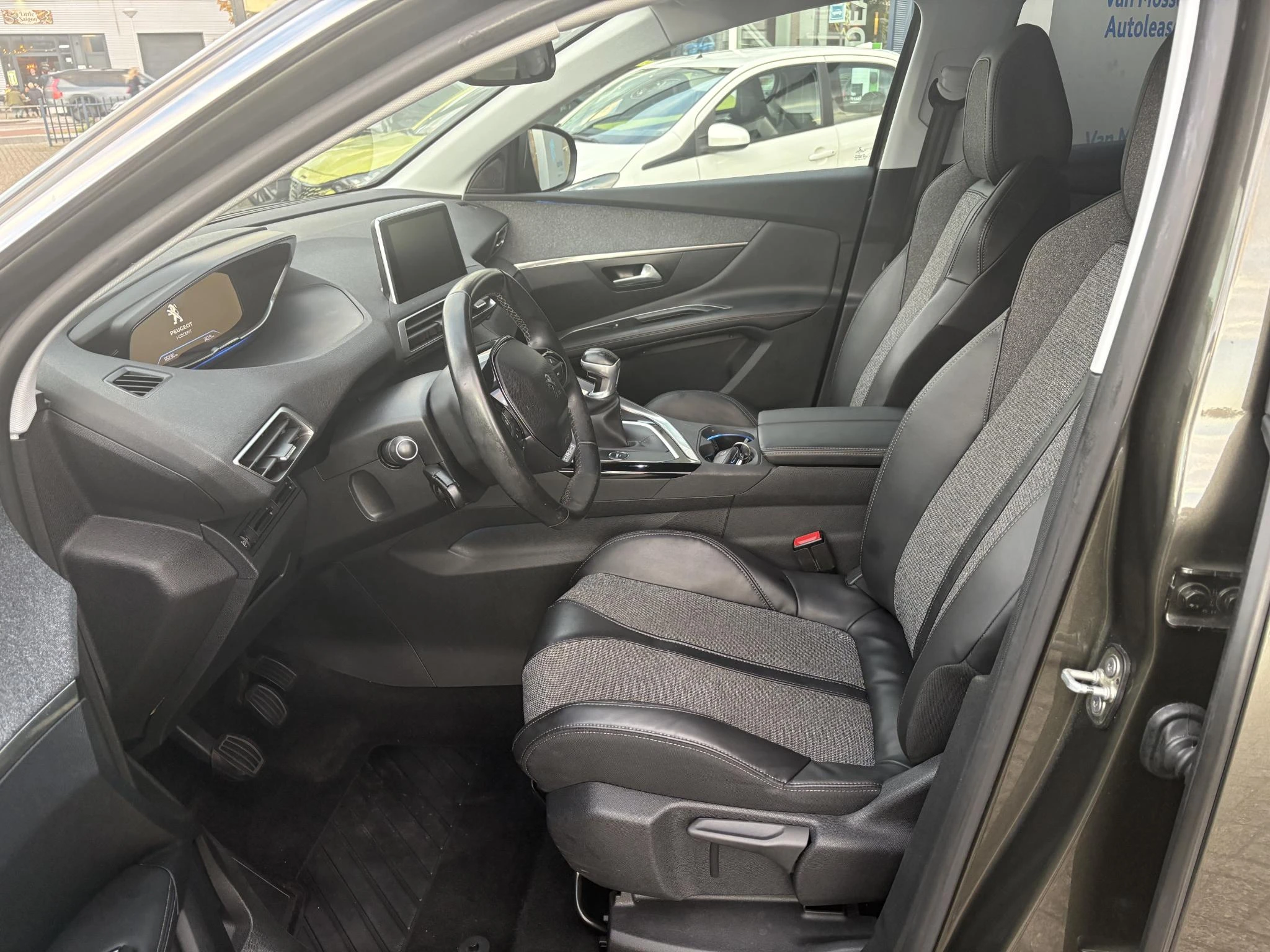Peugeot-3008-image-8