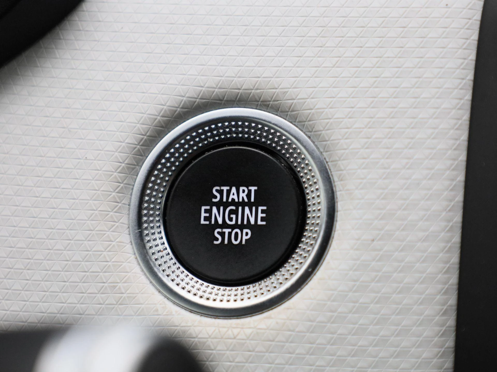 Renault-Clio-image-18