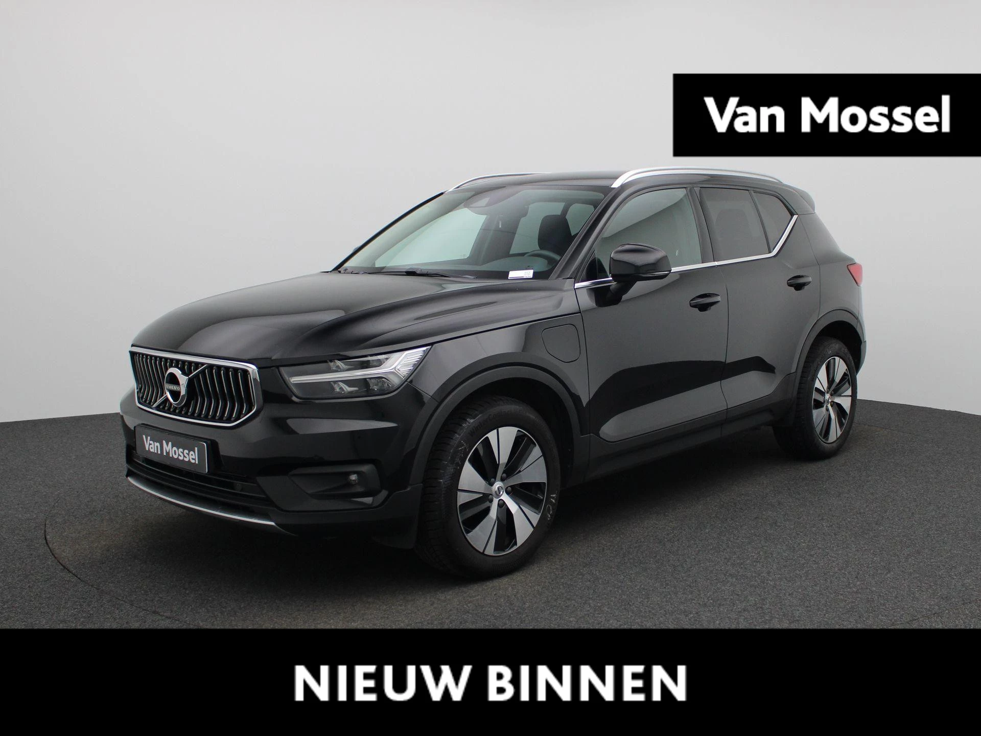 Volvo-XC40-image-0
