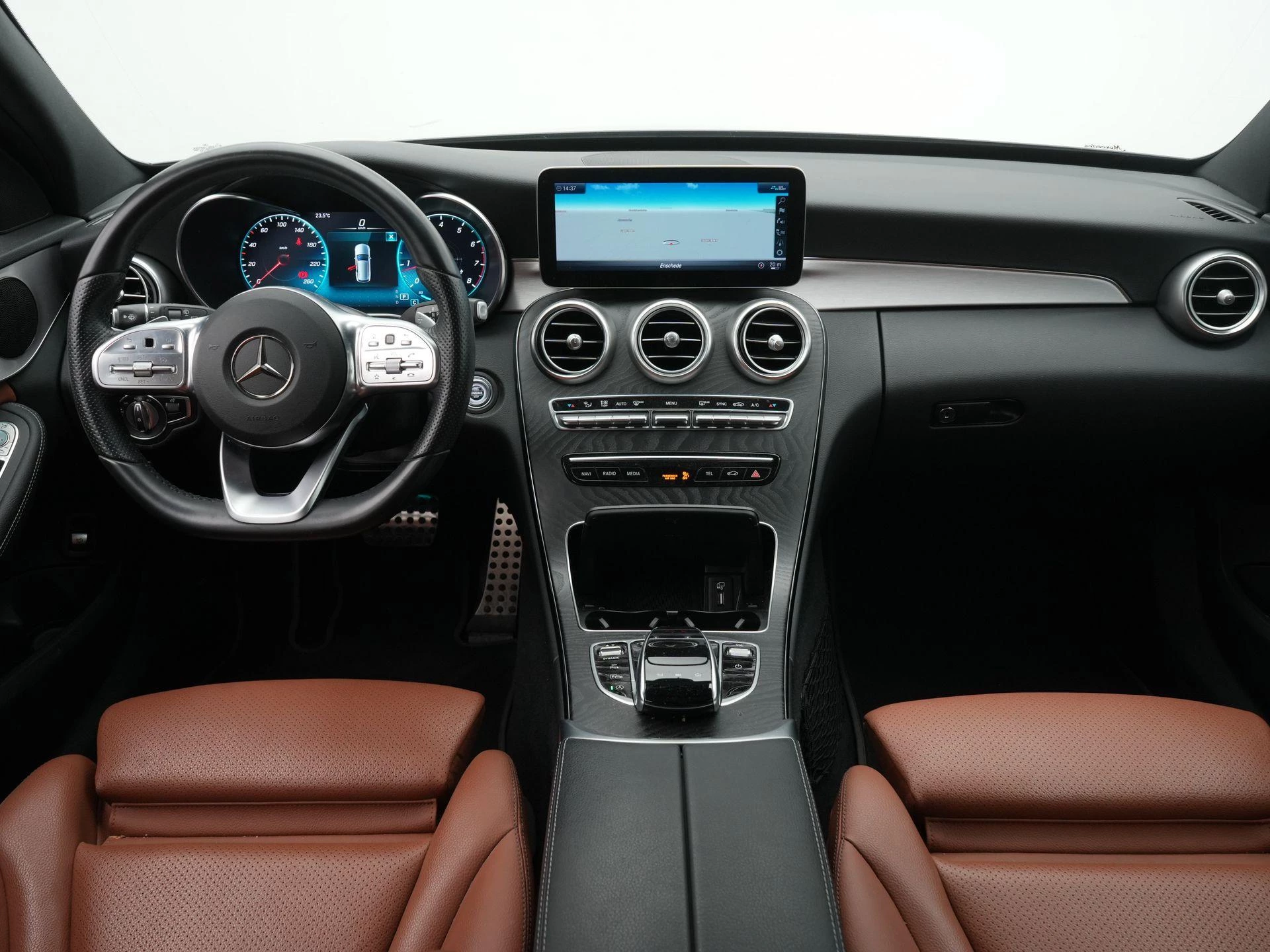 Mercedes-Benz-C-Klasse-image-6