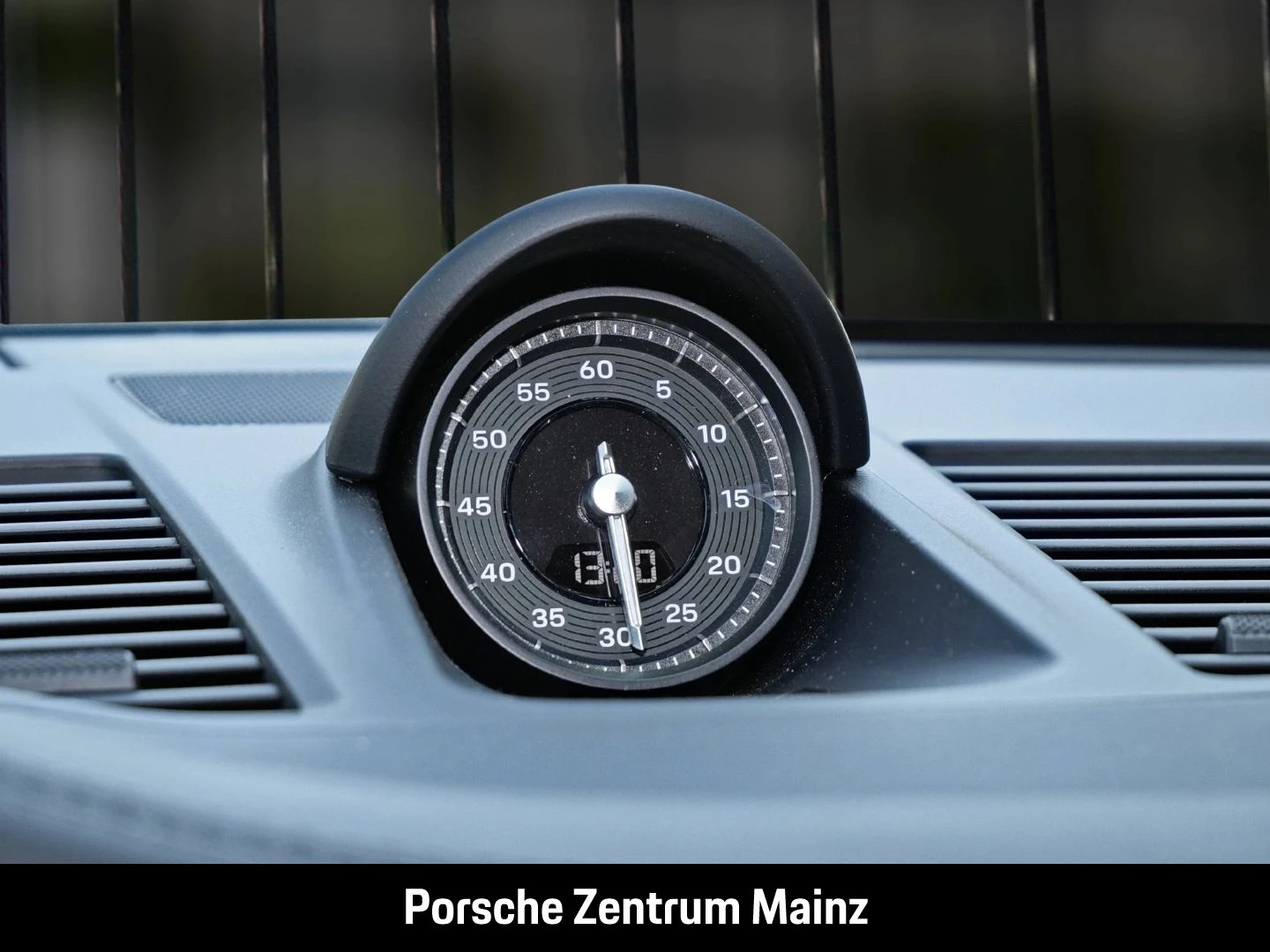 Porsche-911-image-18