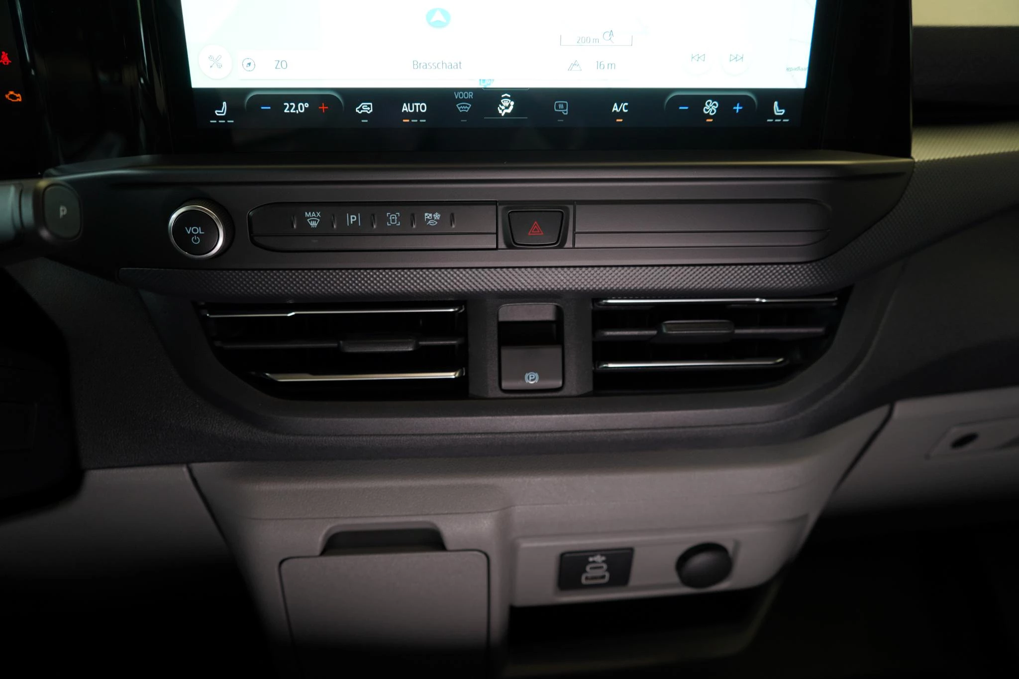 Ford-Transit Custom-image-12