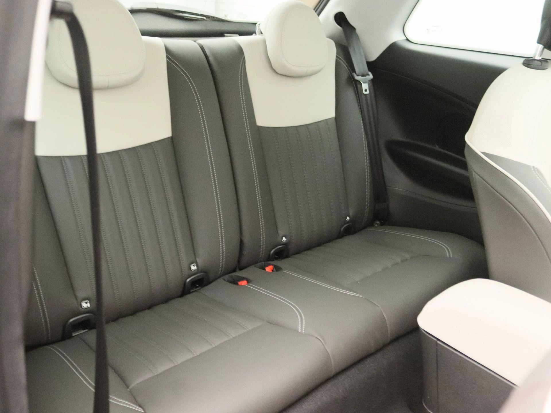 Fiat 500 1.0 Hybrid La Prima