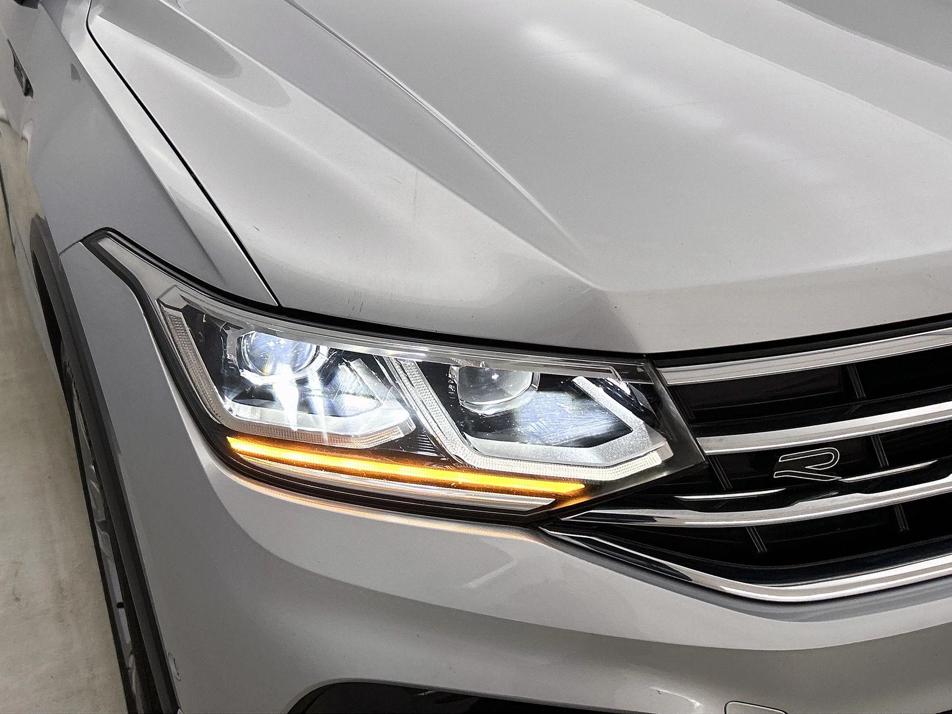 Volkswagen-Tiguan-image-13