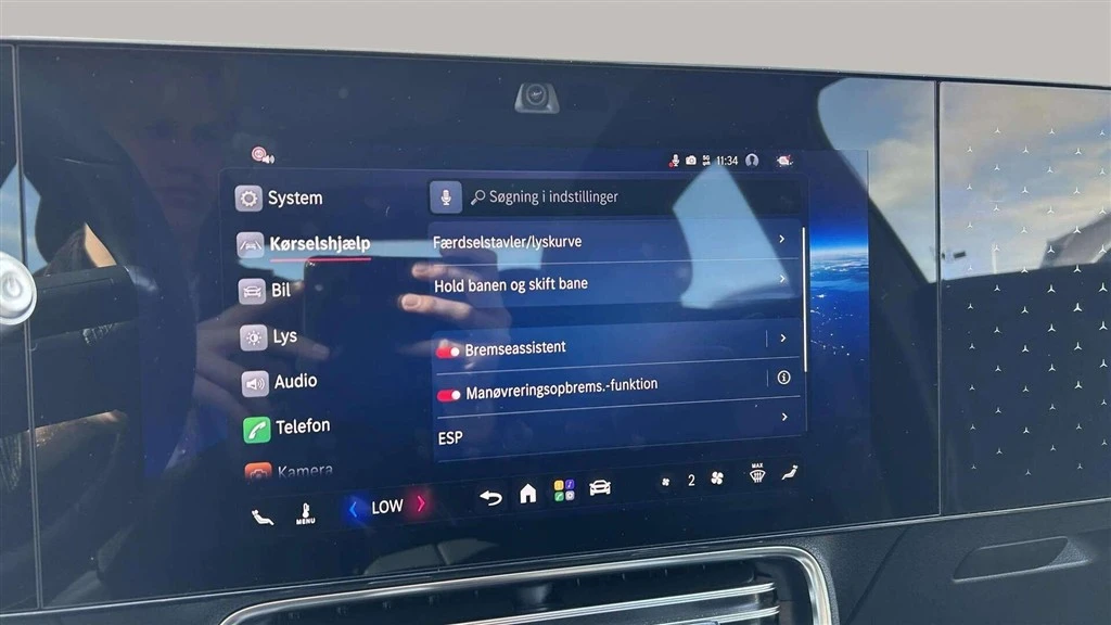 Mercedes-Benz-CLA-image-18