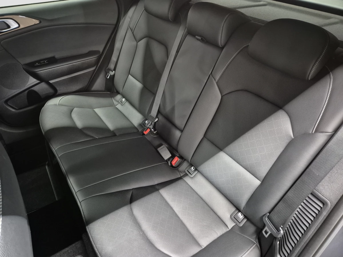 Kia XCeed Platinum 1.6 GDI Plug-In Hybrid LED Navi