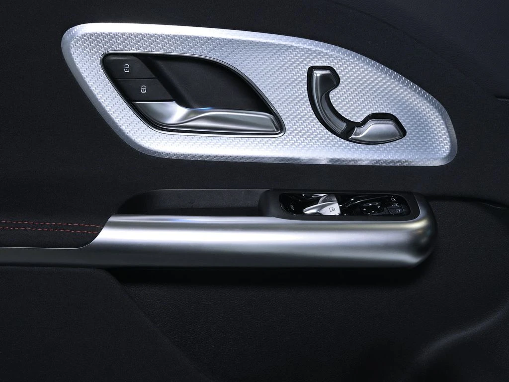 Mercedes-Benz-GLB 200-image-7
