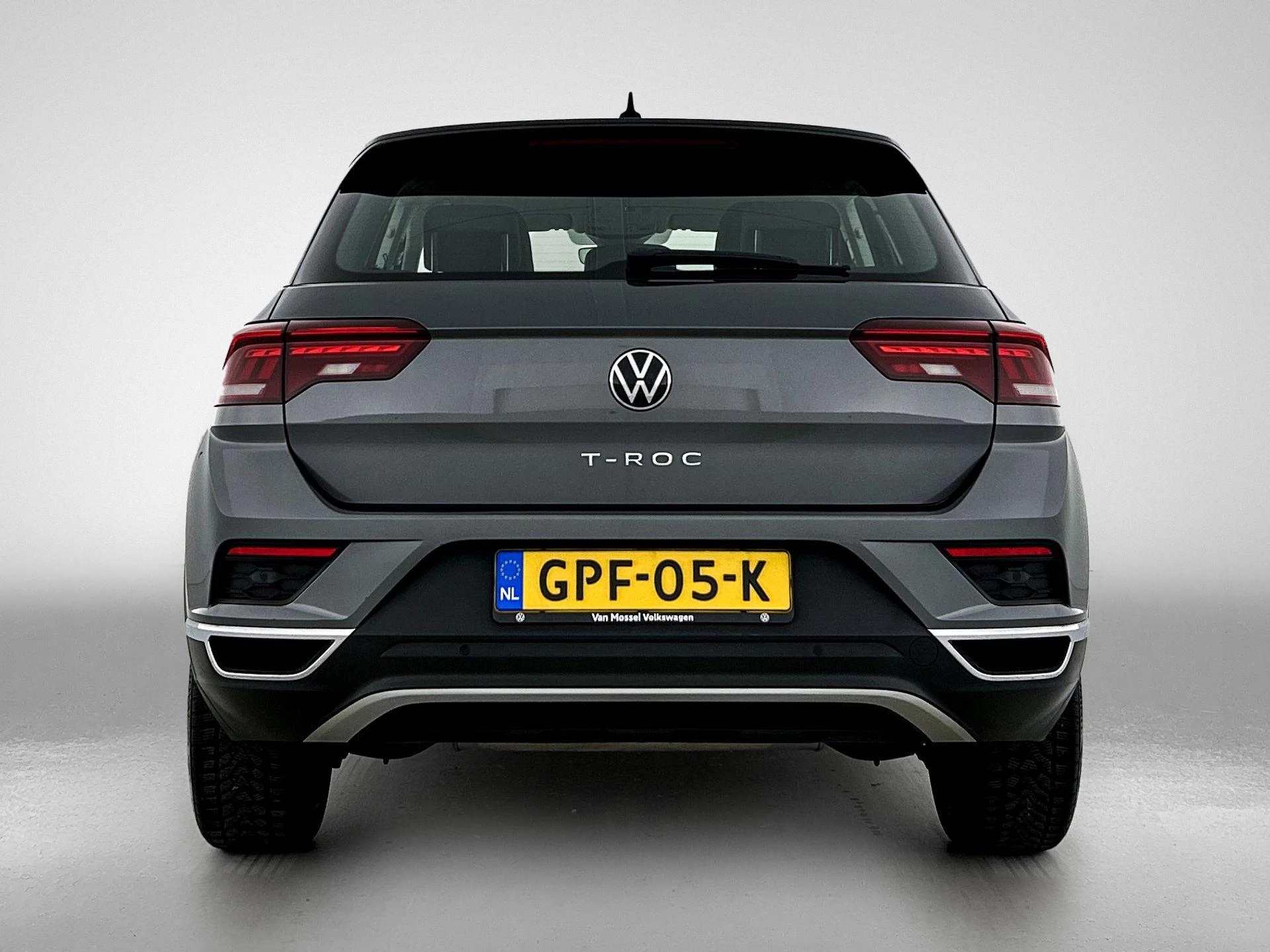 Volkswagen-T-Roc-image-2