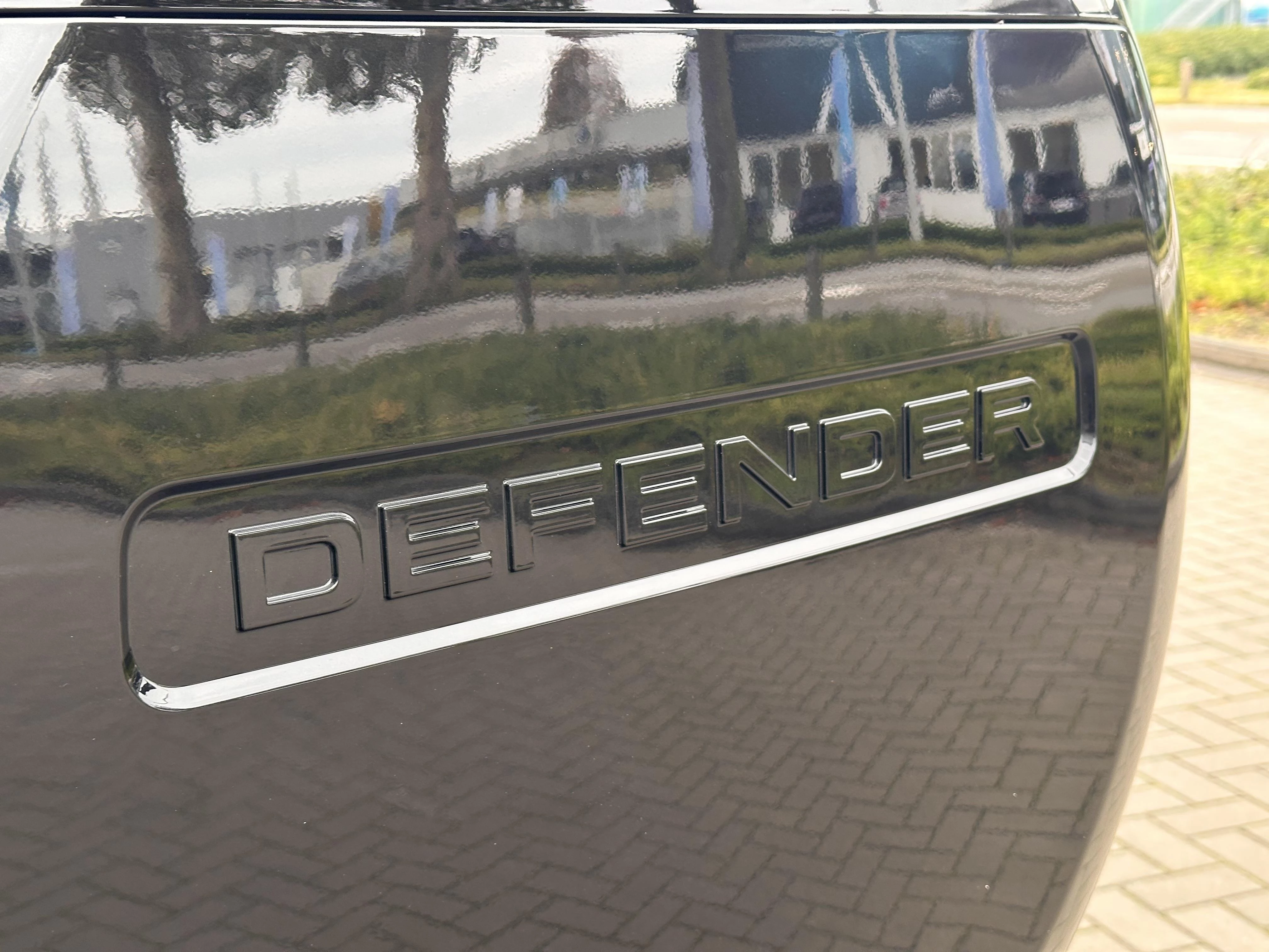 Land Rover-Defender-image-27