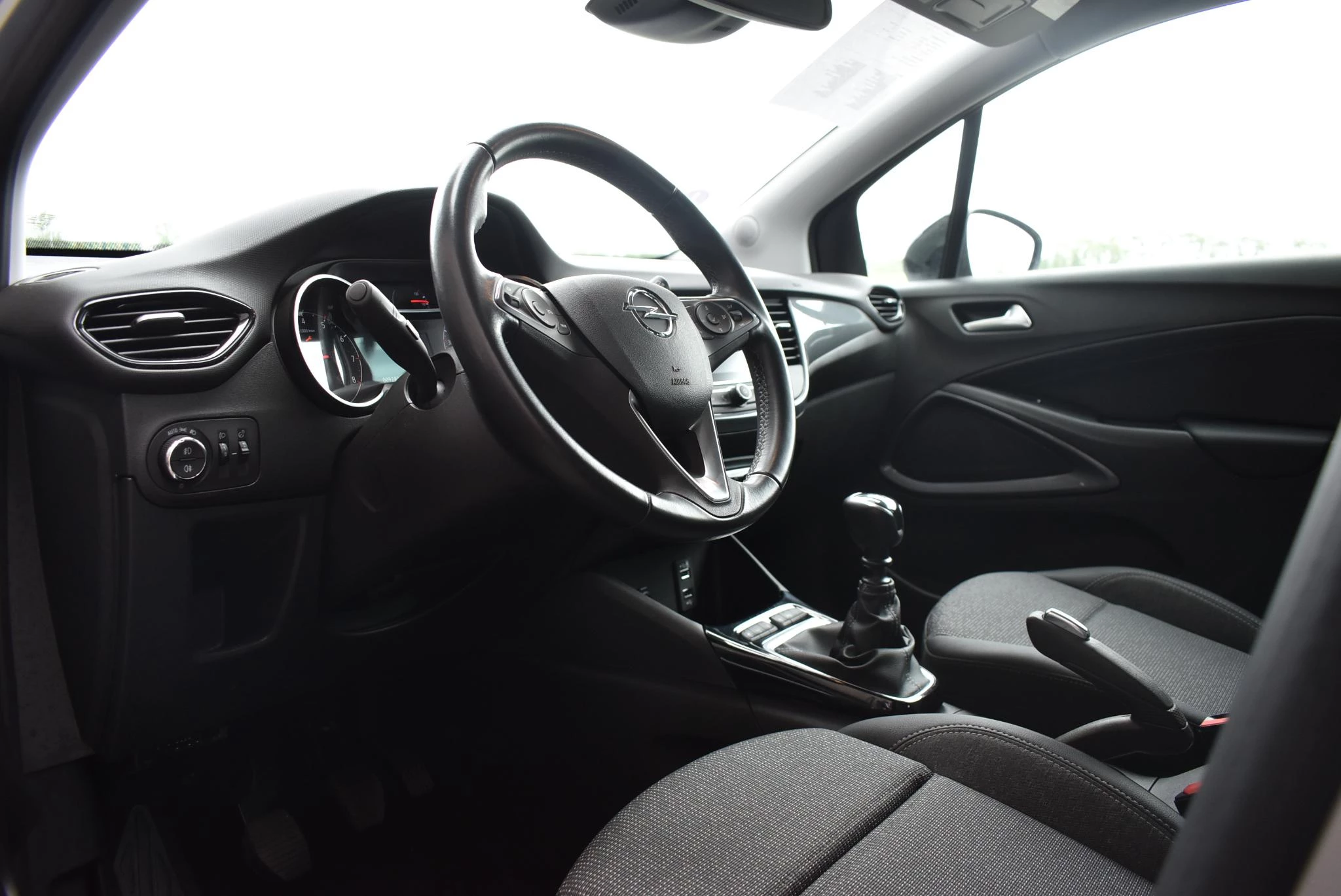 Opel-Crossland-image-18