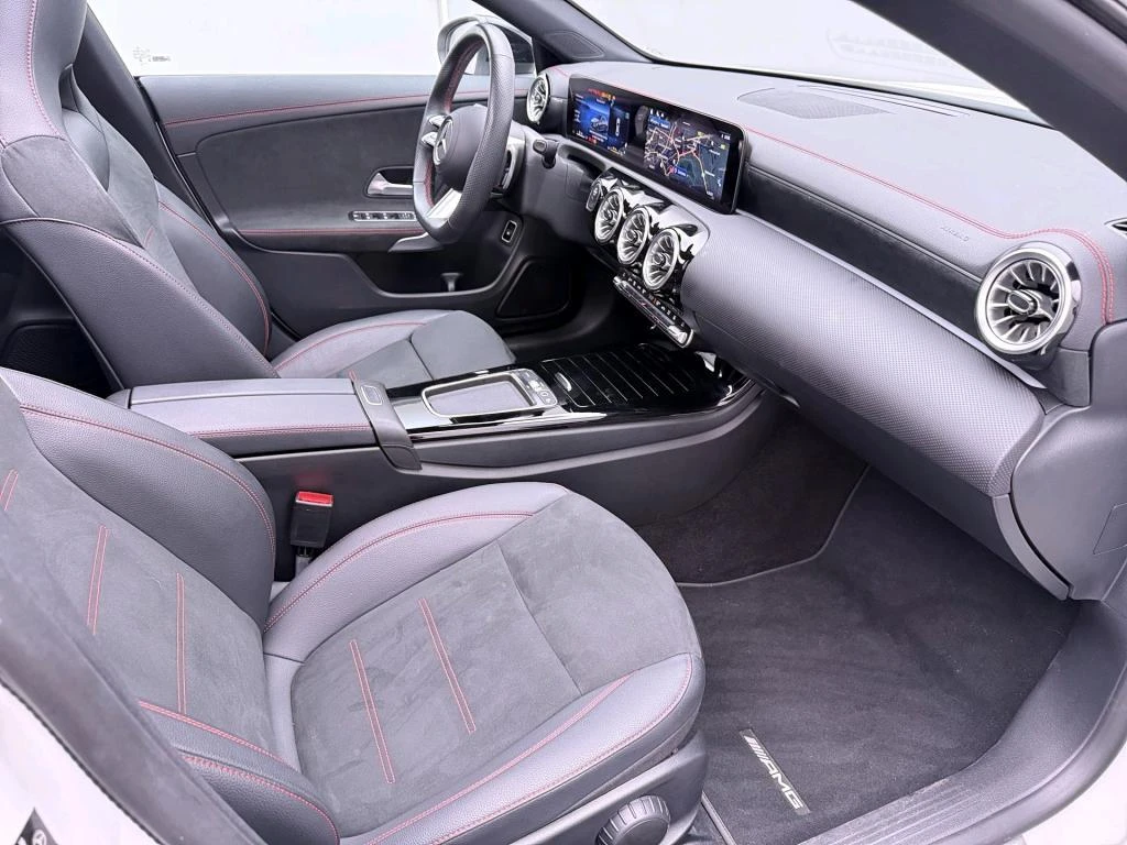 Mercedes-Benz-CLA-image-7