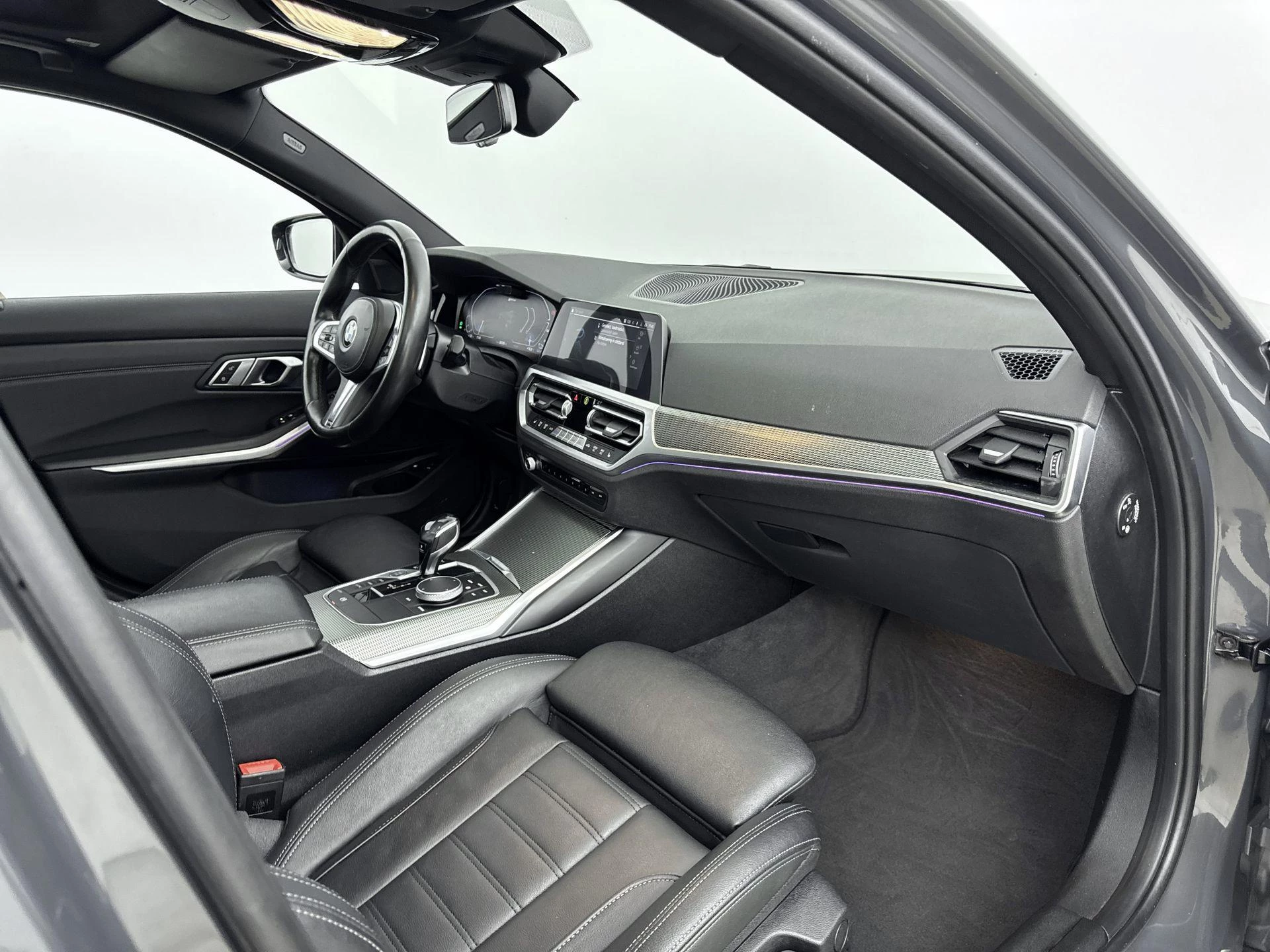 BMW-3 Serie-image-16