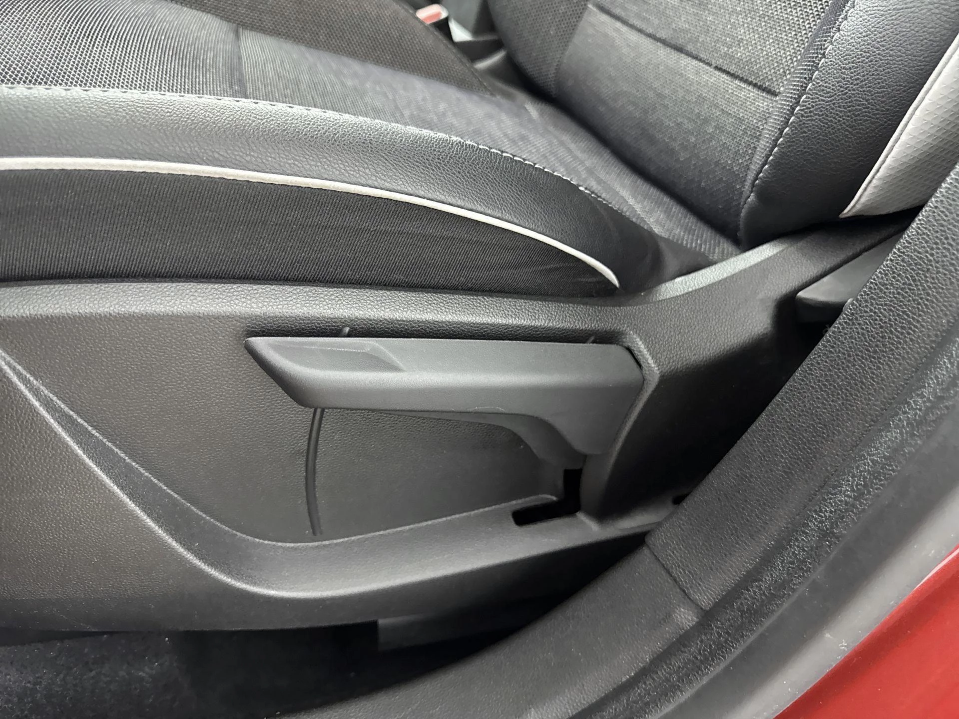 Renault-Captur-image-21
