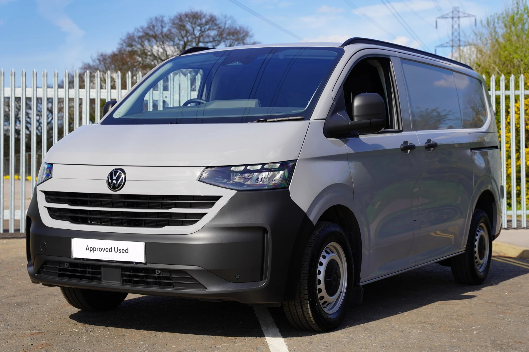 Volkswagen-Transporter-image-34