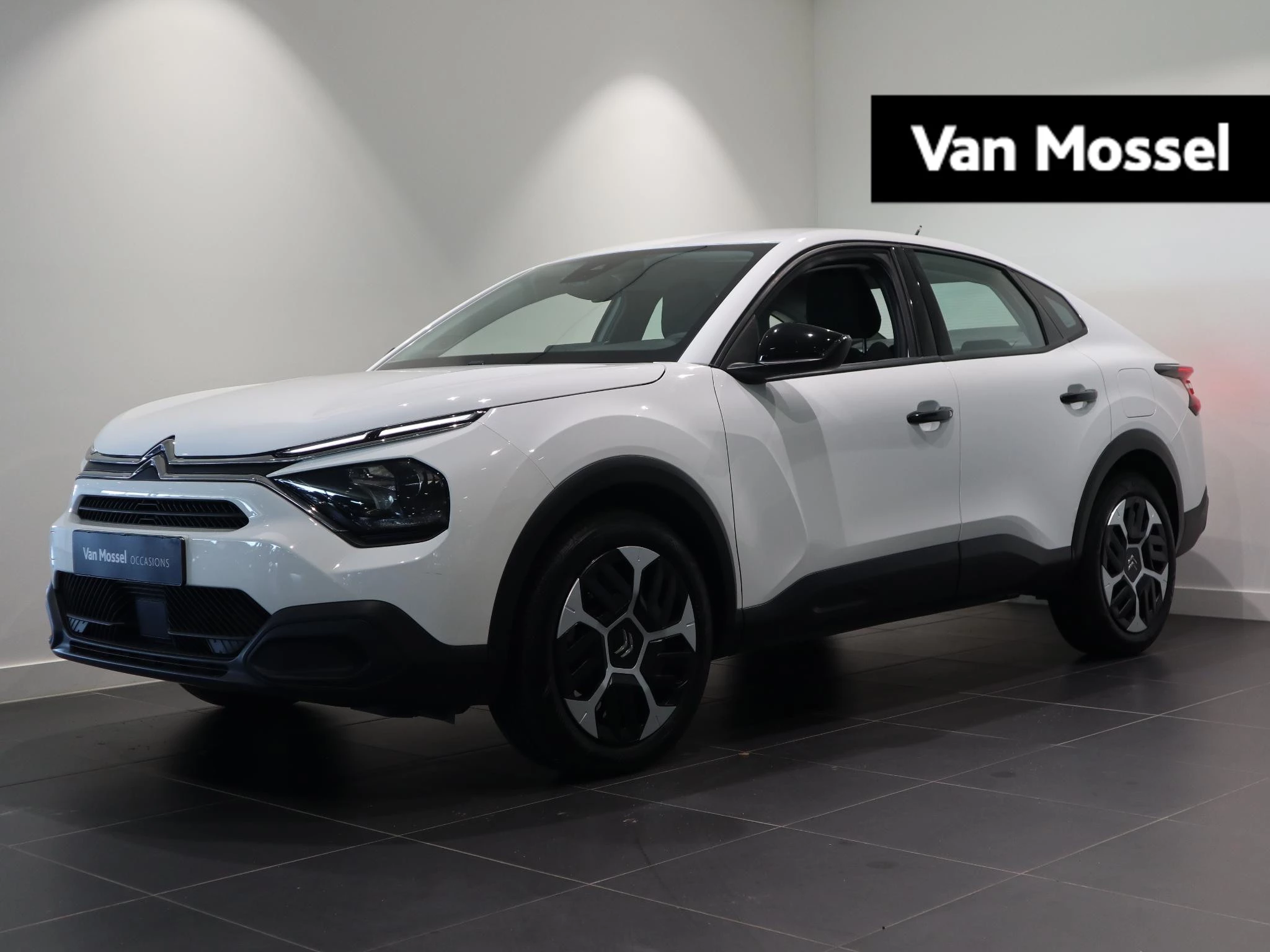 Citroën-C4 X-image-0