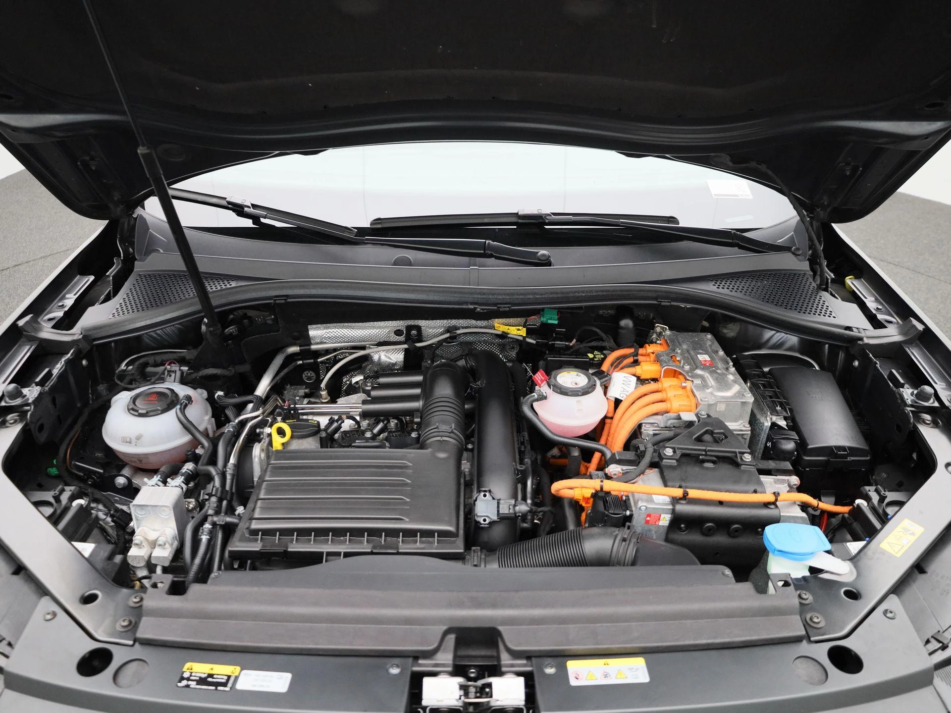 Volkswagen-Tiguan-image-35