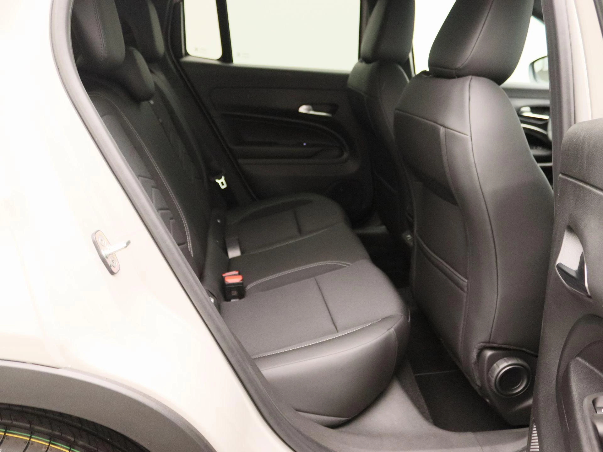 Jeep Avenger 1.2 e-Hybrid Summit