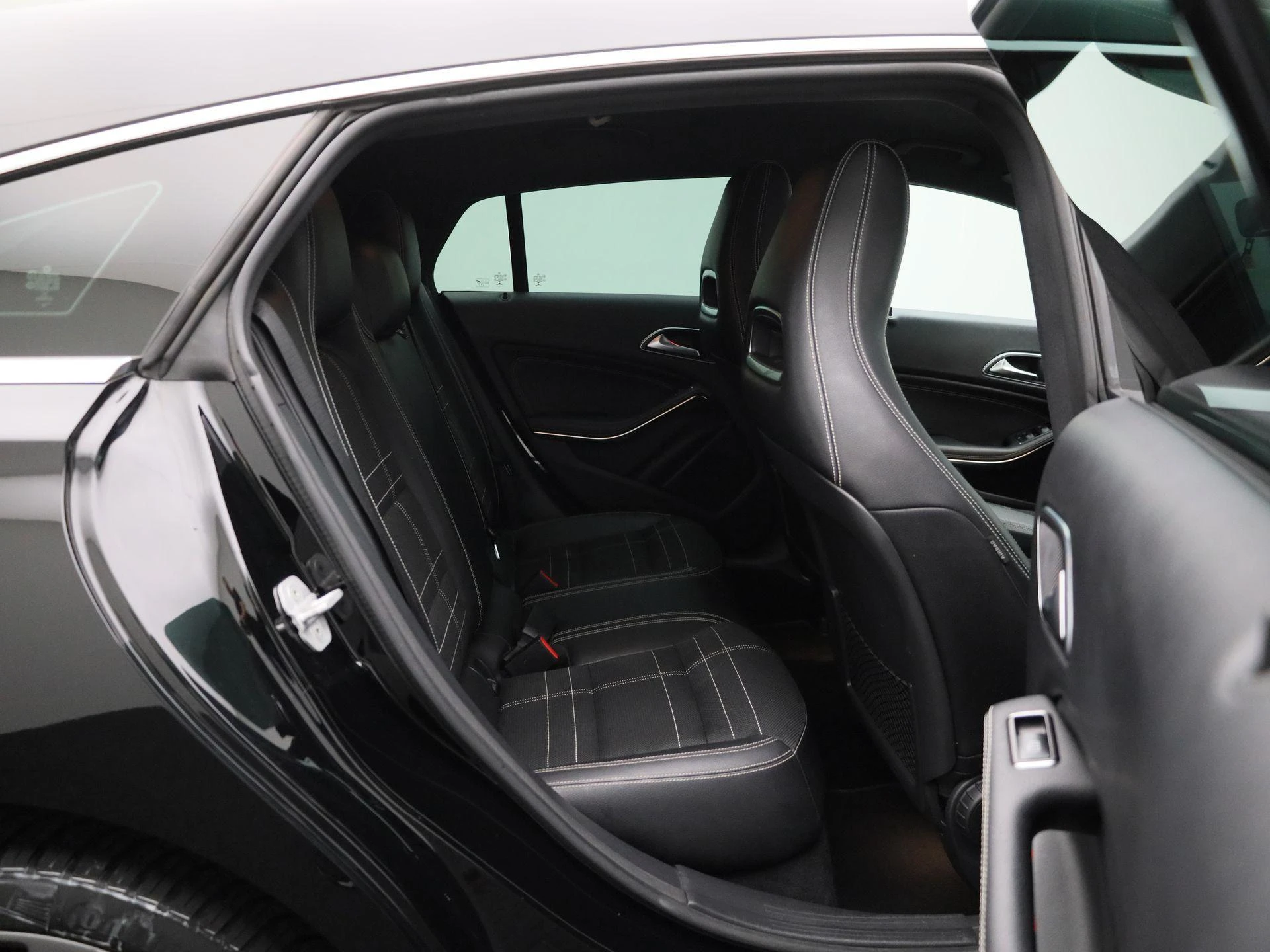 Mercedes-Benz CLA Shooting Brake 180 Ambition