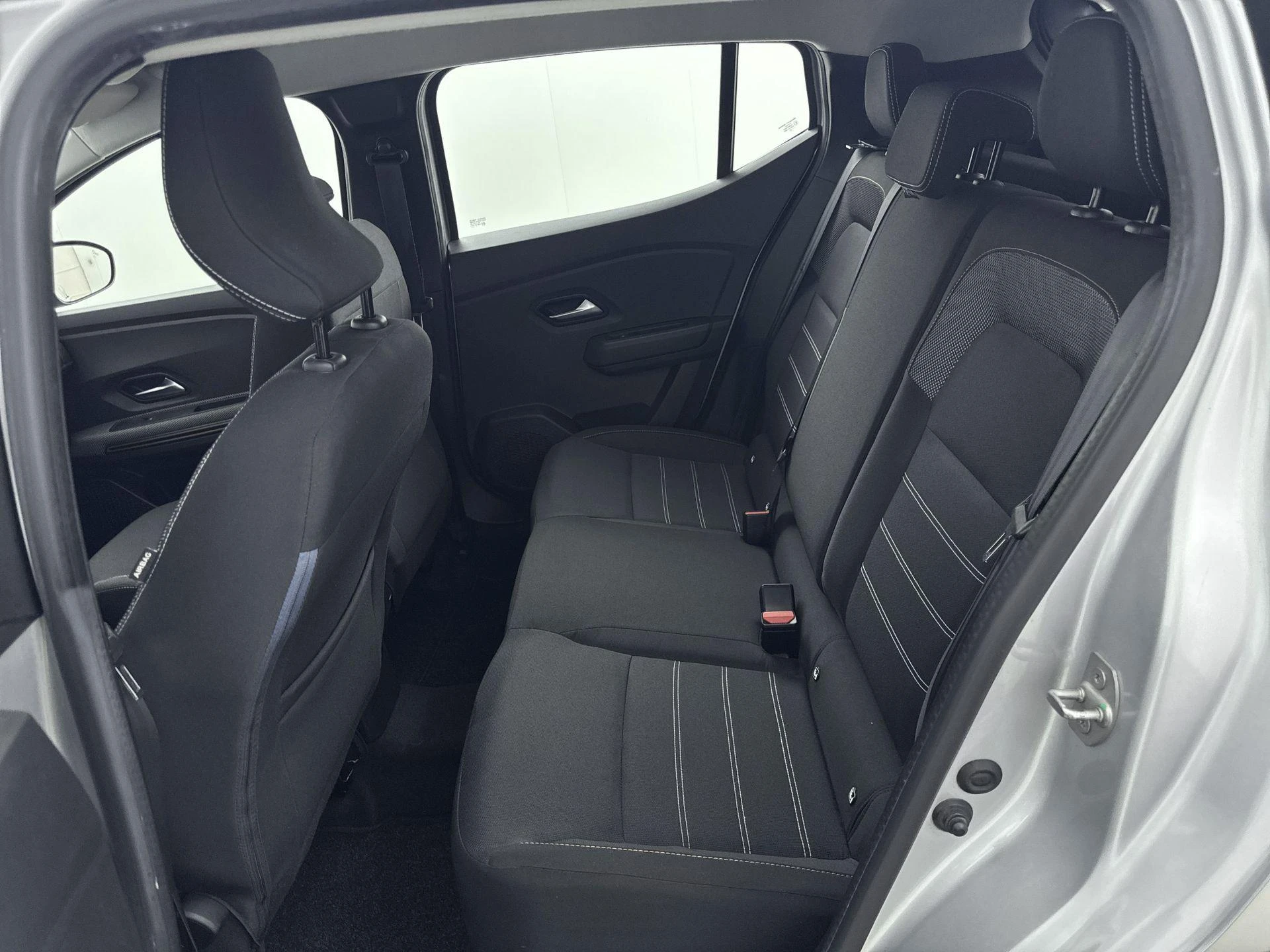 Dacia-Sandero Stepway-image-24