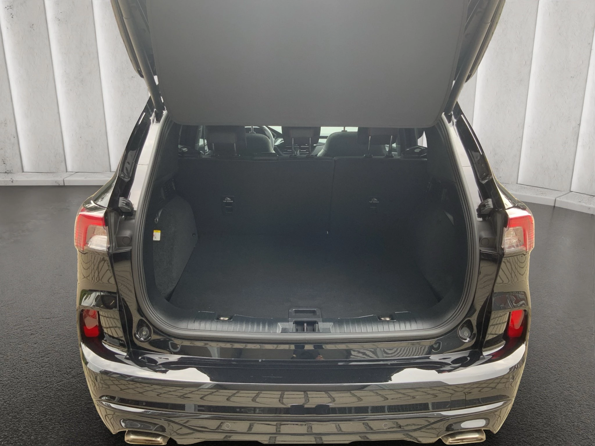 Ford Kuga ST-Line X*PANO*AHK*KAM*ACC*NAVI*SOUND-SYS.