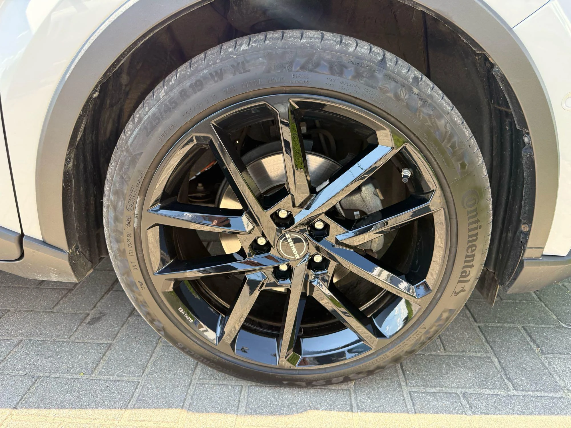 Toyota-C-HR-image-12