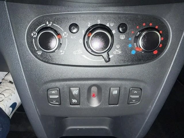 Dacia-Sandero Stepway-image-11