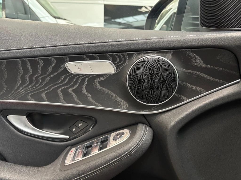 Mercedes-Benz-GLC 250-image-7