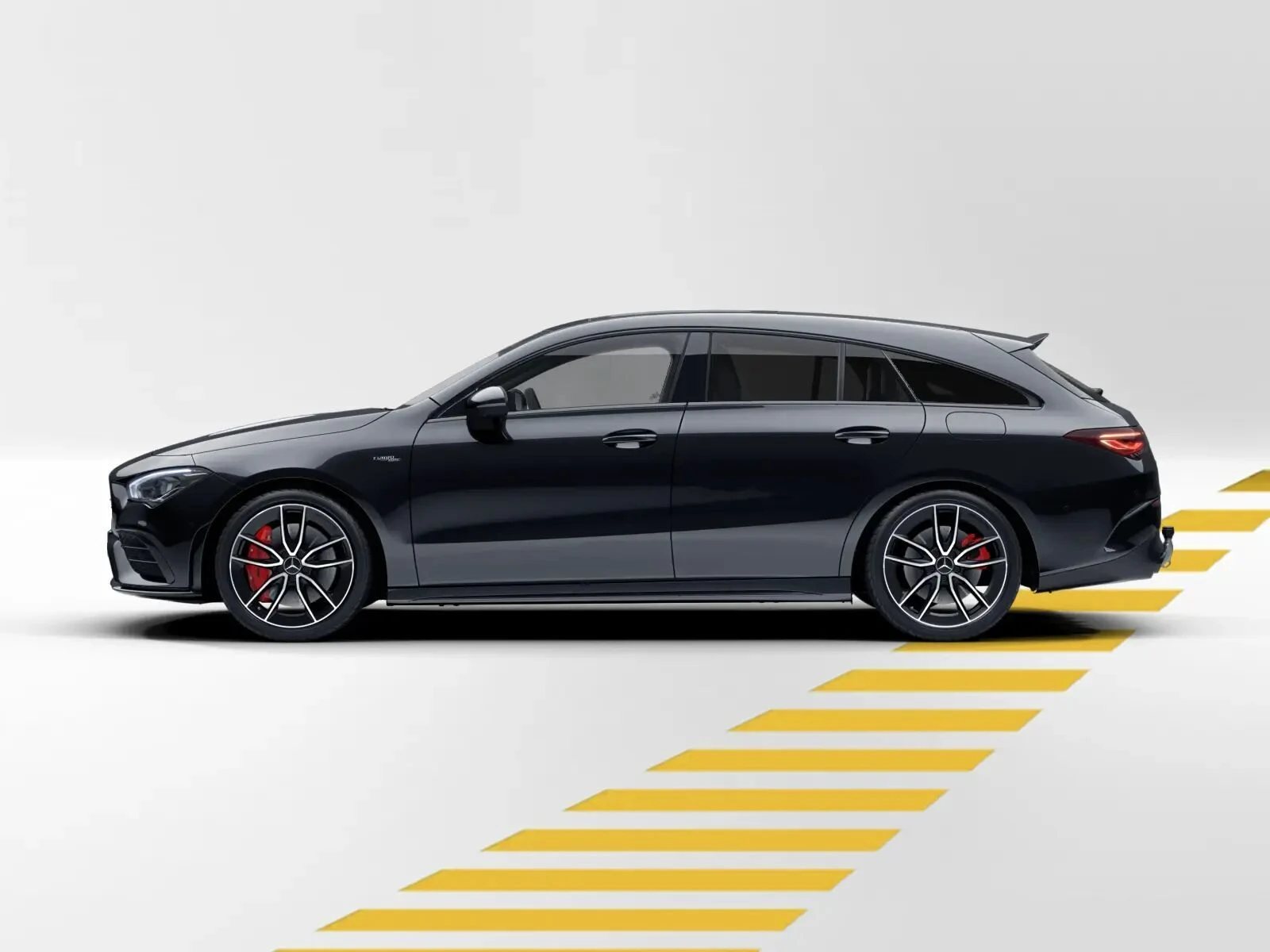 Mercedes-AMG-CLA 35 AMG-image-3