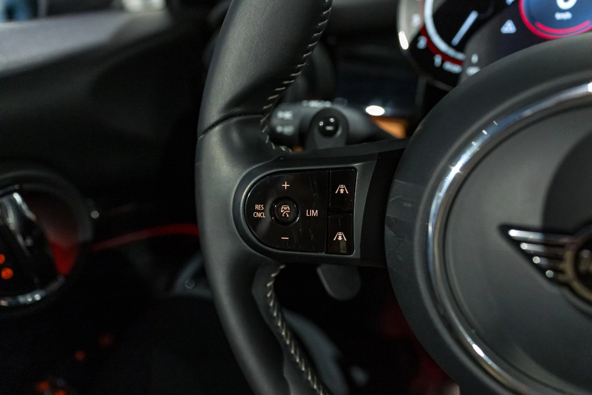 MINI-Cooper-image-28
