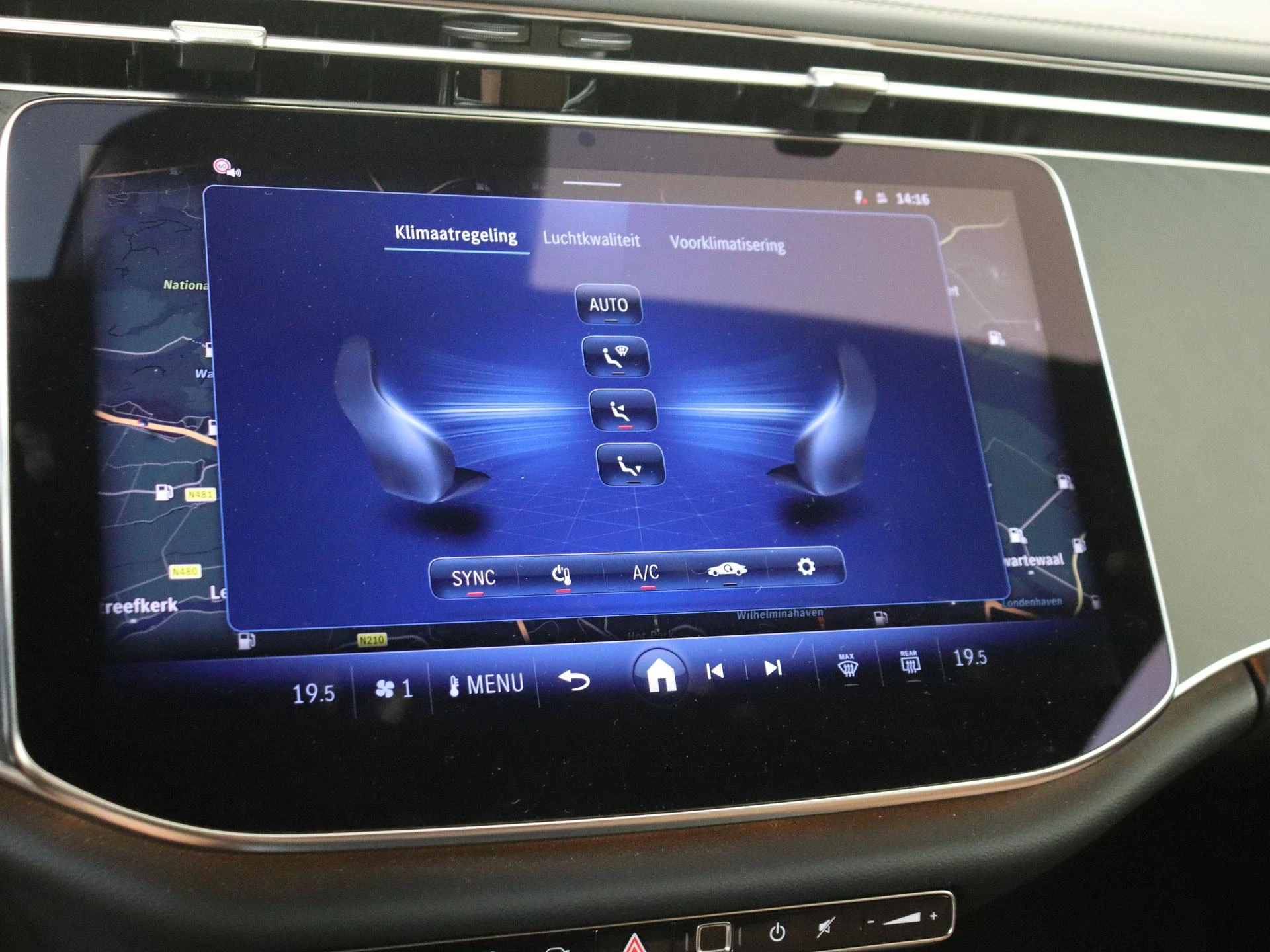 Mercedes-Benz-E-Klasse-image-17