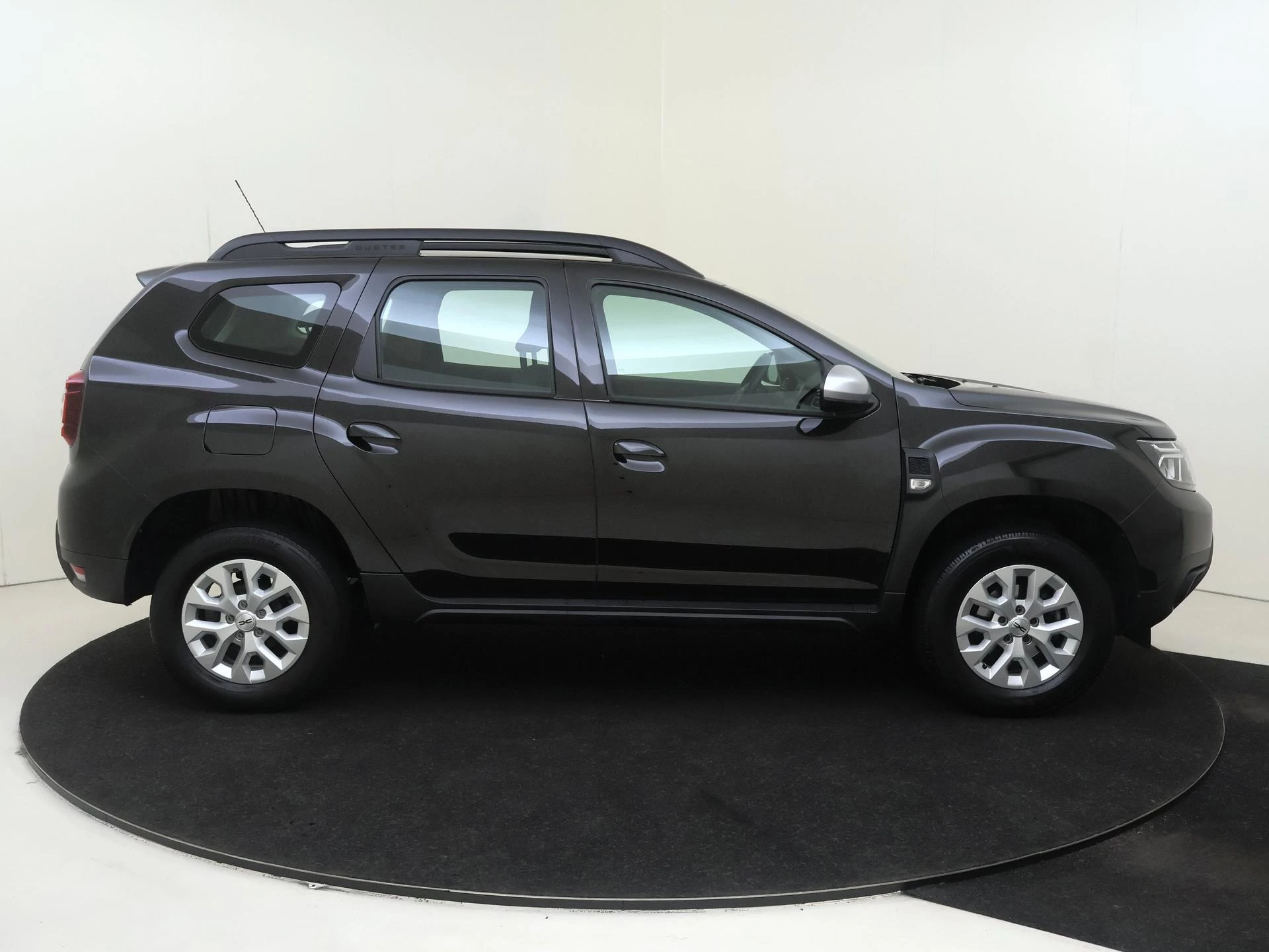 Dacia-Duster-image-10